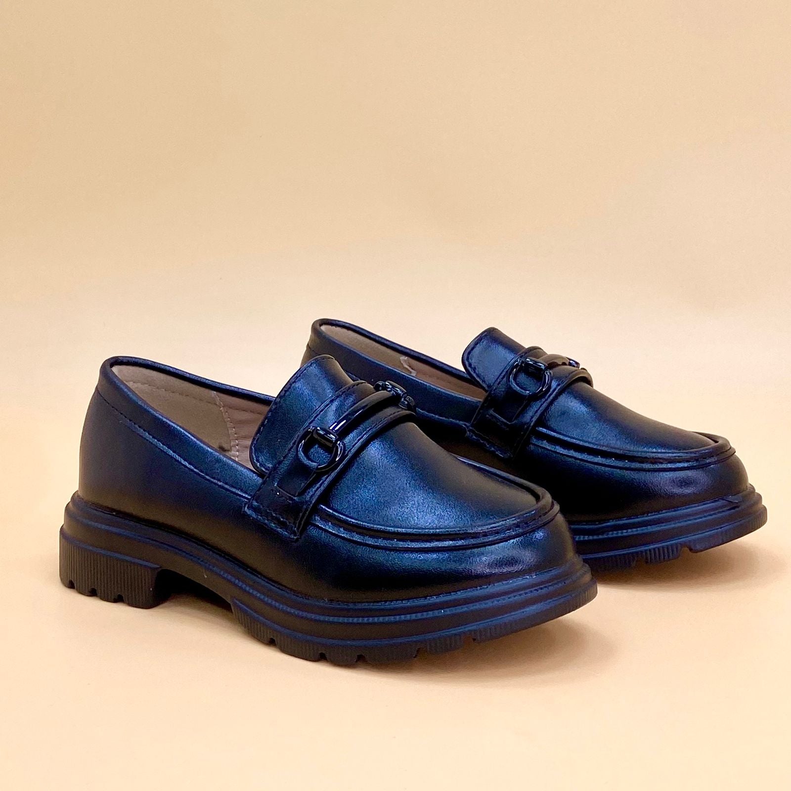 NEW , KIDS SHOES SIZE FROM 25 TO 36 K100