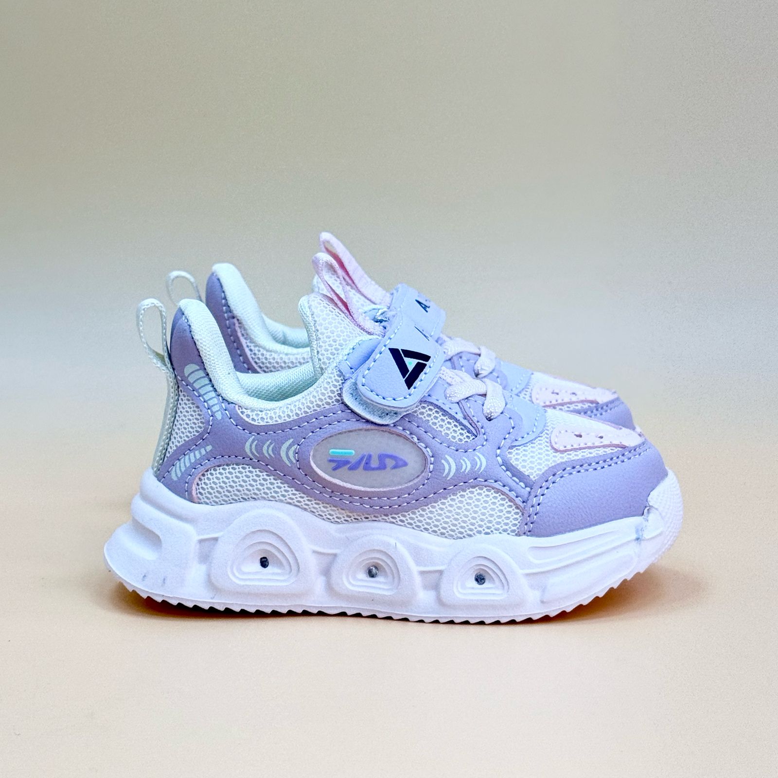 NEW , KIDS SHOES SIZE FROM 22 TO 31 K3