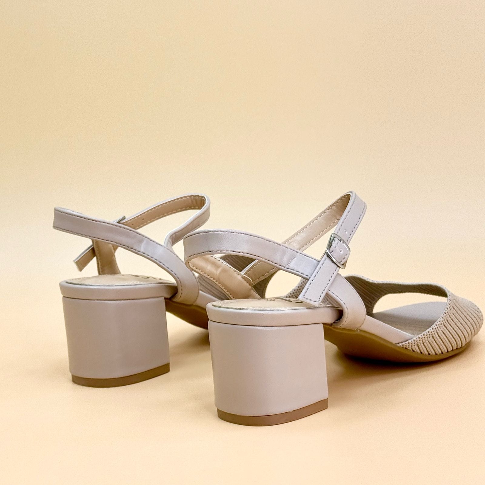 NEW , WOMEN SHOES HEELS W690
