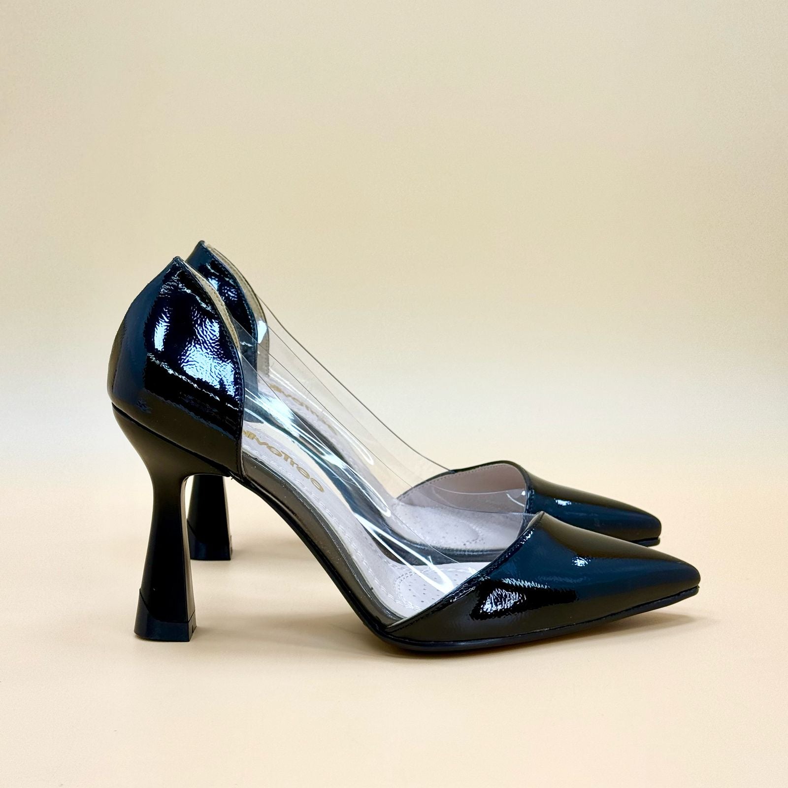 NEW , WOMEN SHOES HEELS W447