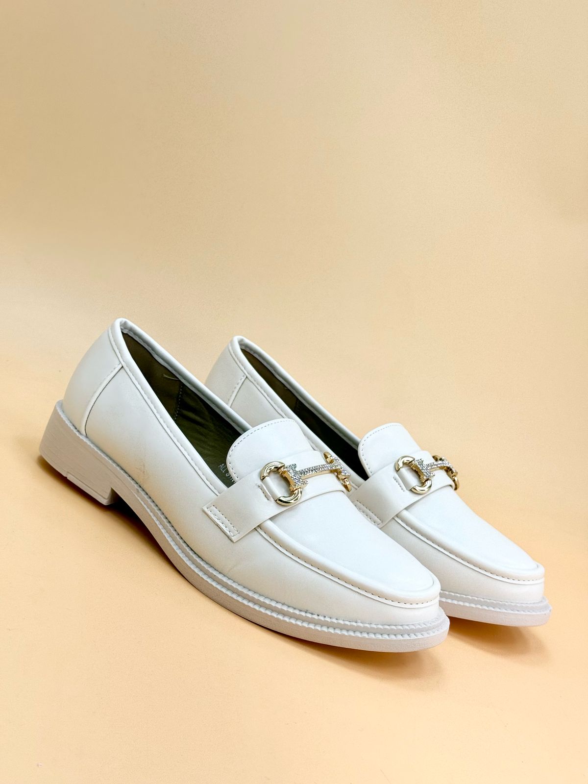 NEW , WOMEN FLAT SHOES W499