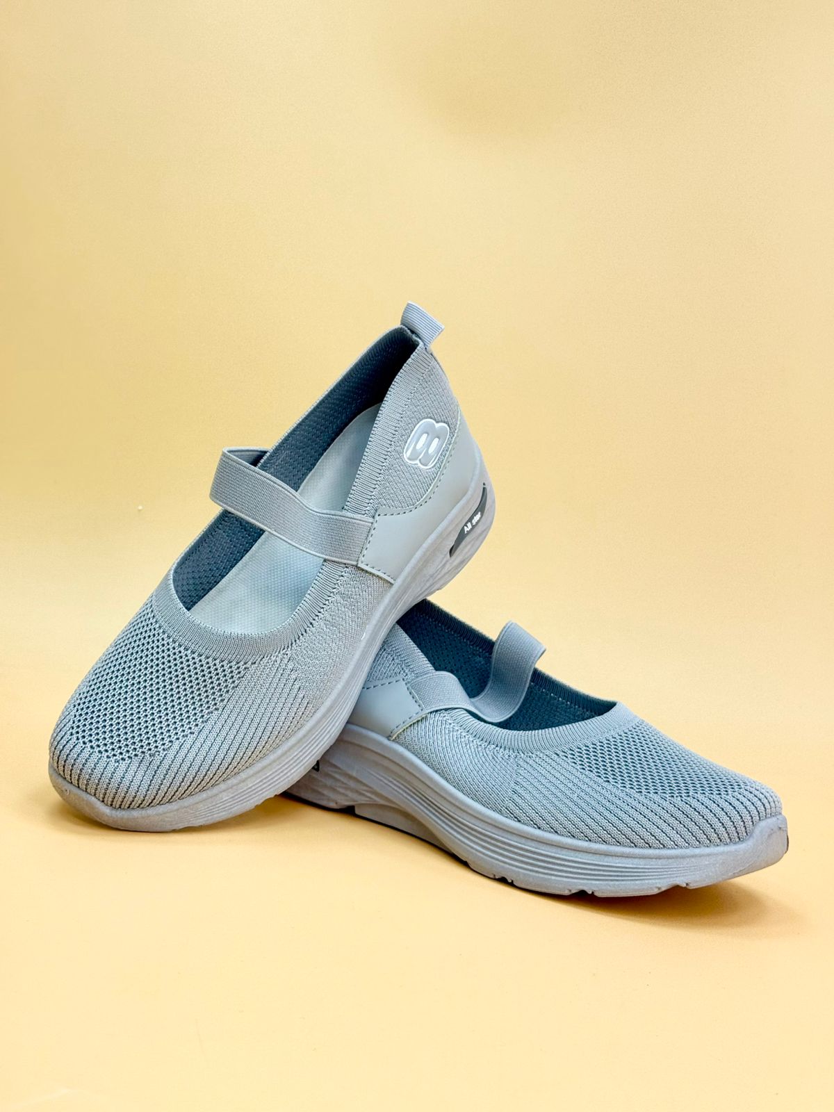 W802 WOMEN SALE