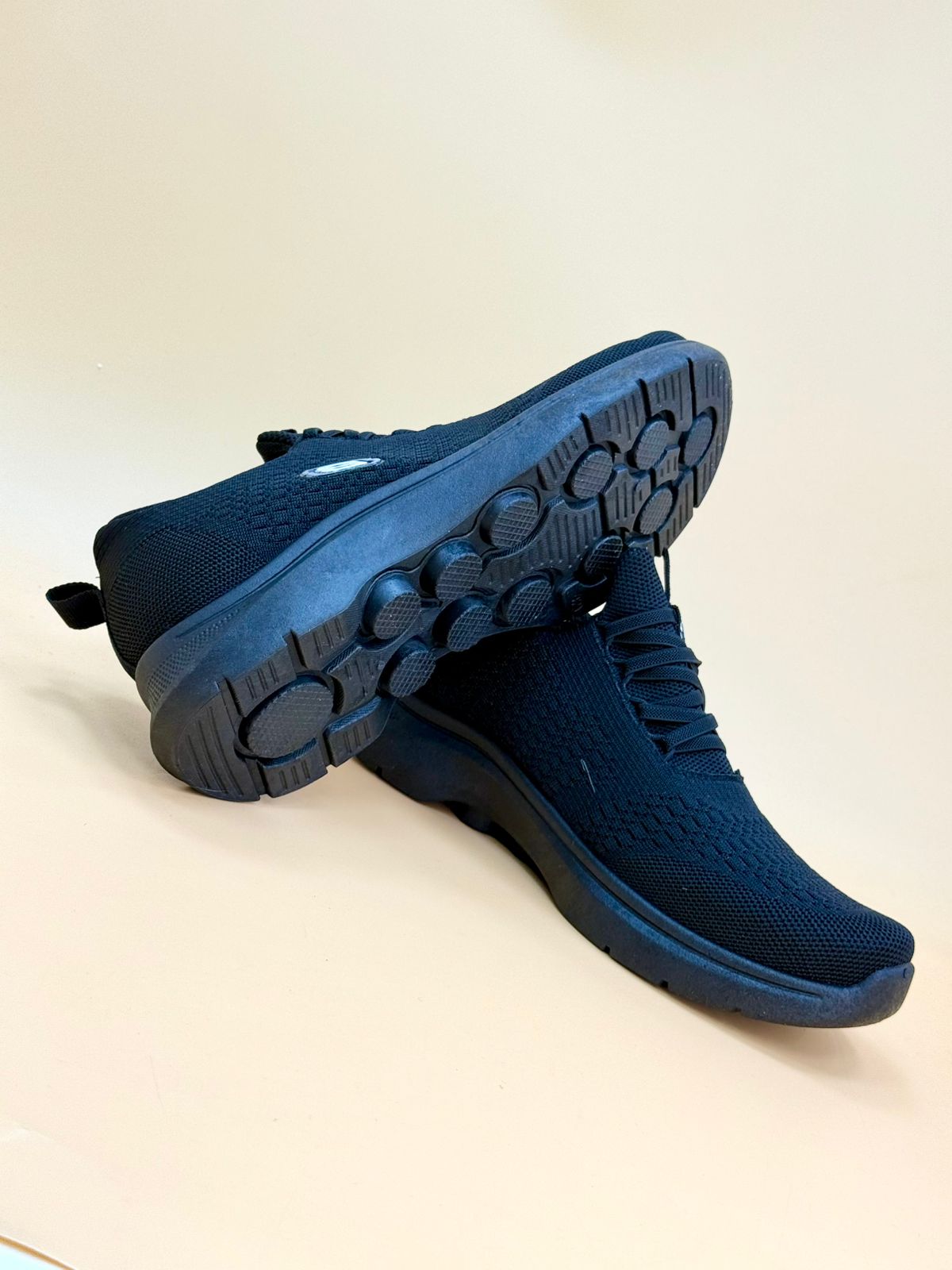 MEN SALE SIZE FROM 40 TO 45 M6