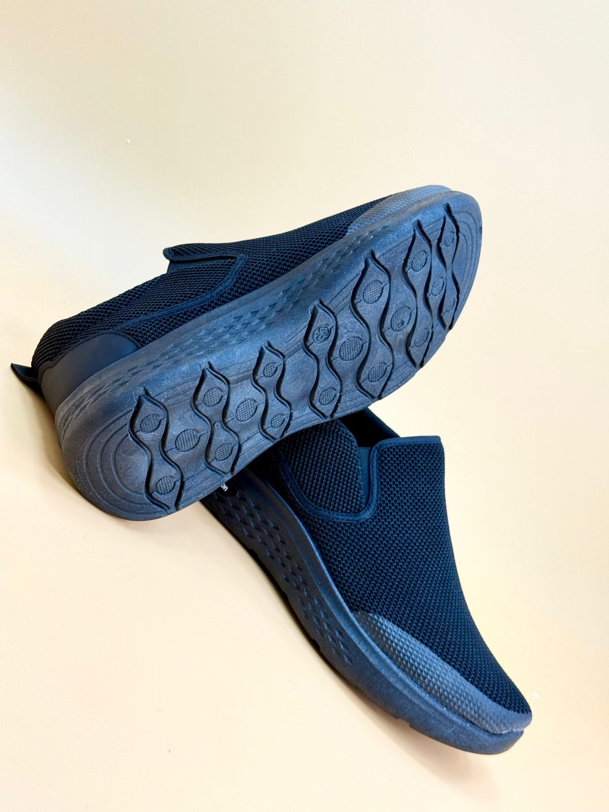 MEN SALE SIZE FROM 40 TO 45 M7
