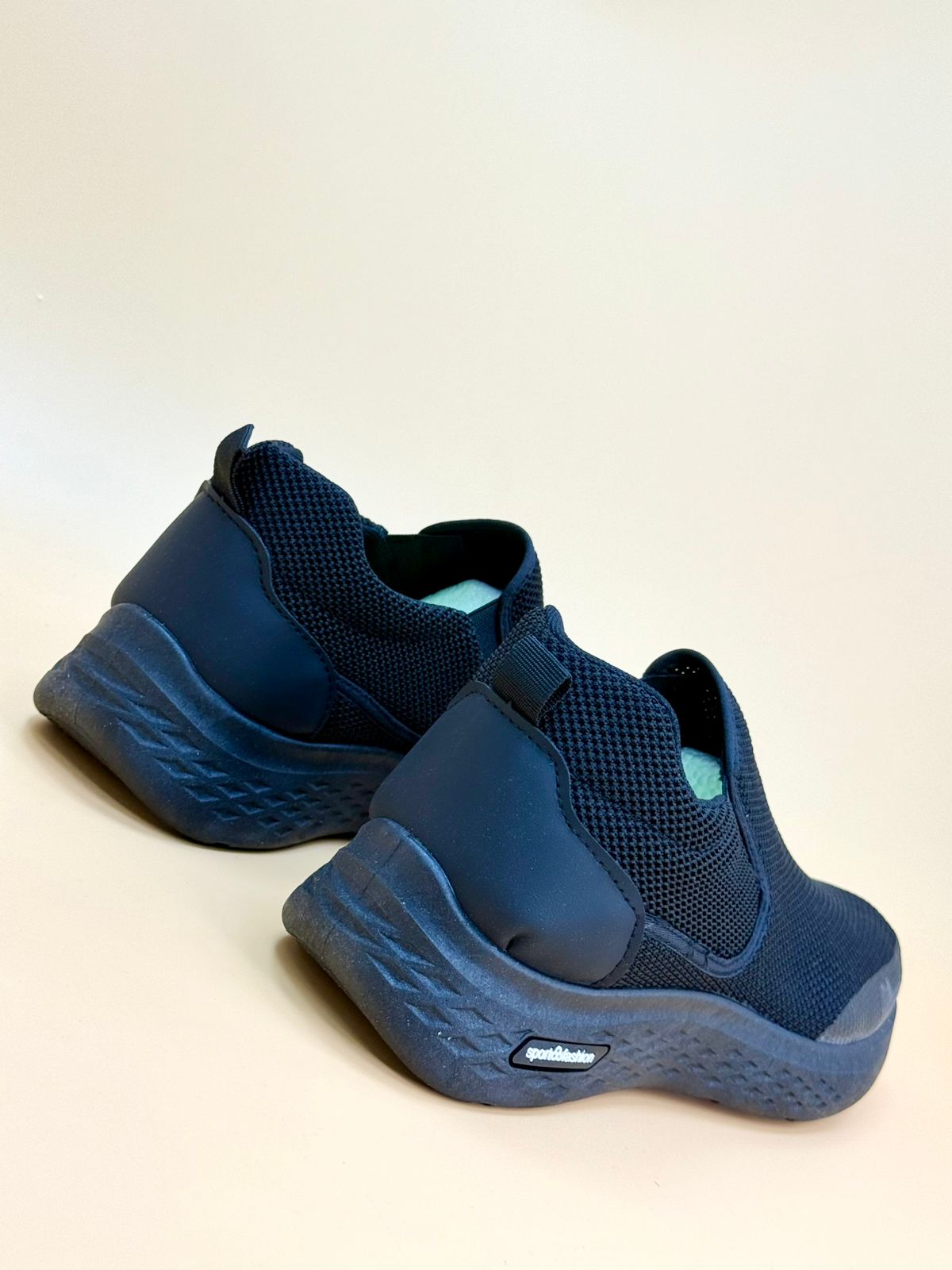 MEN SALE SIZE FROM 40 TO 45 M7