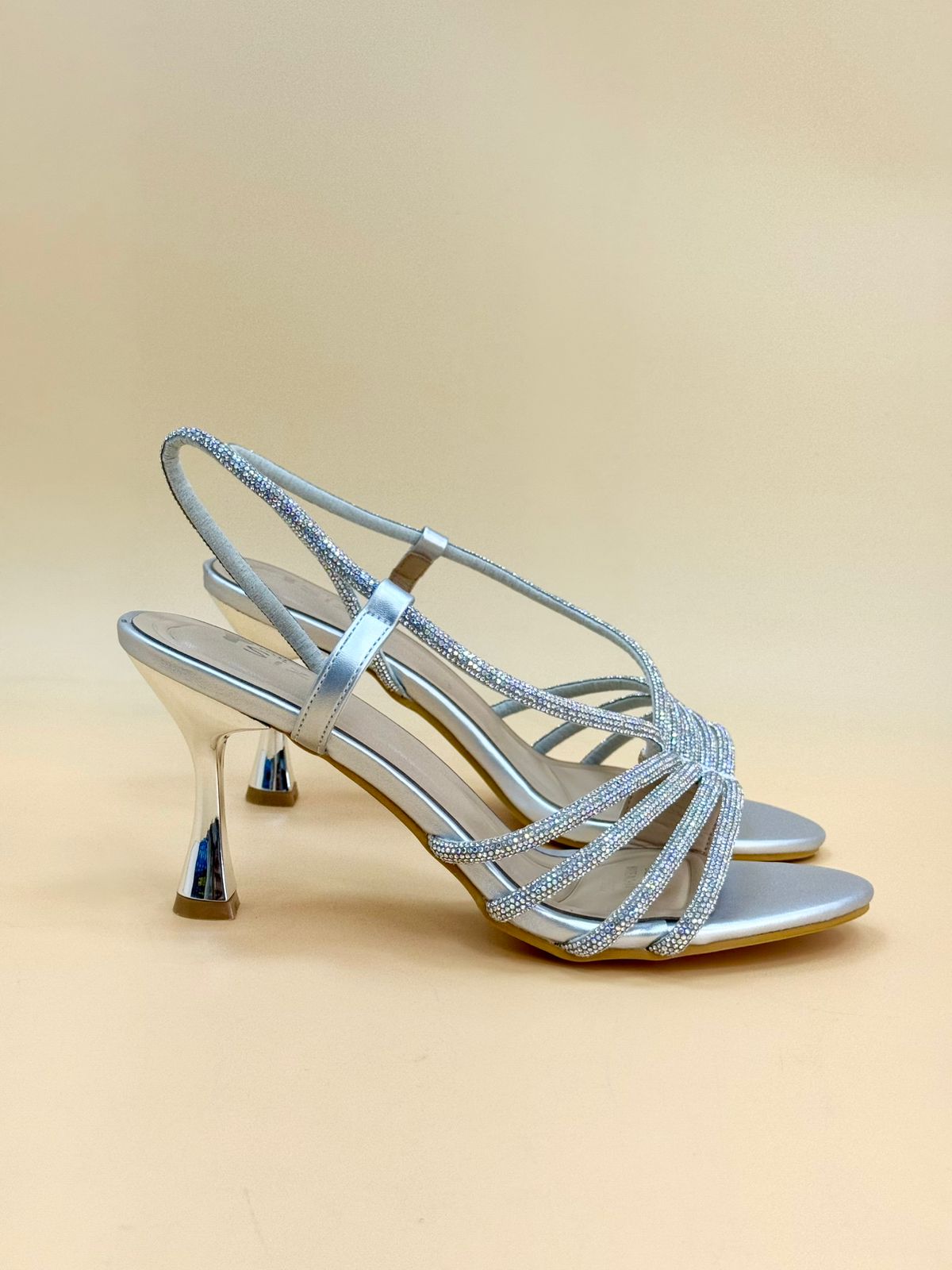 NEW , WOMEN SHOES HEELS W172