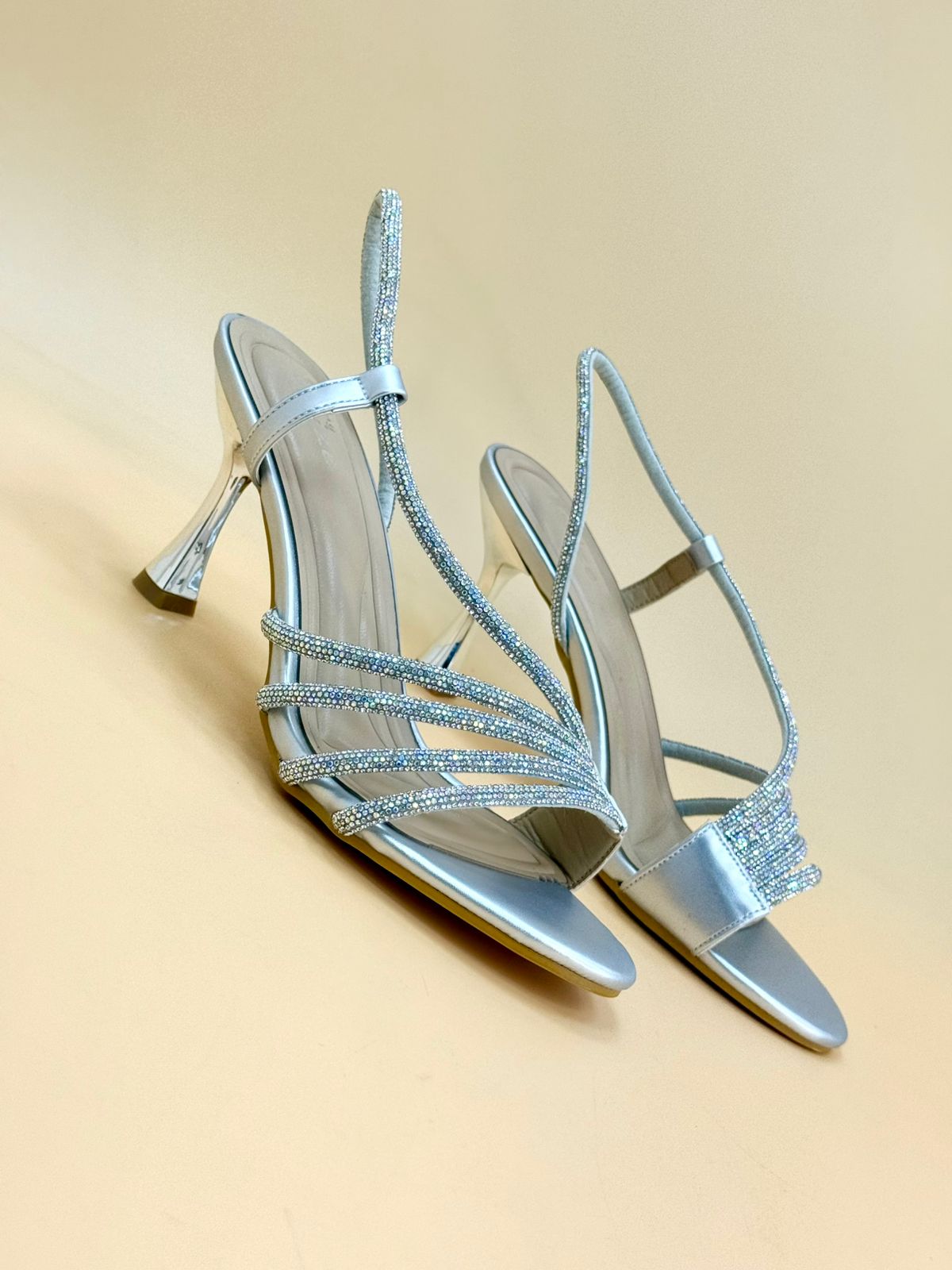 NEW , WOMEN SHOES HEELS W172