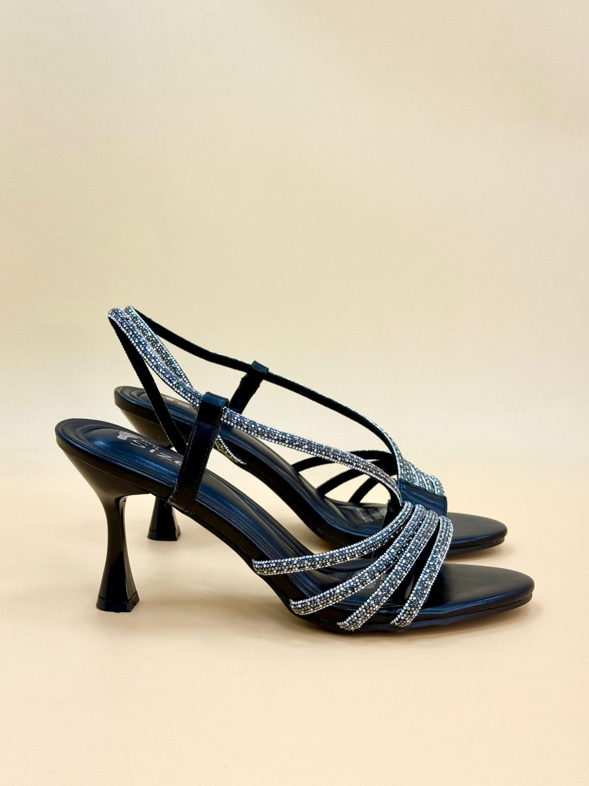 NEW , WOMEN SHOES HEELS W172