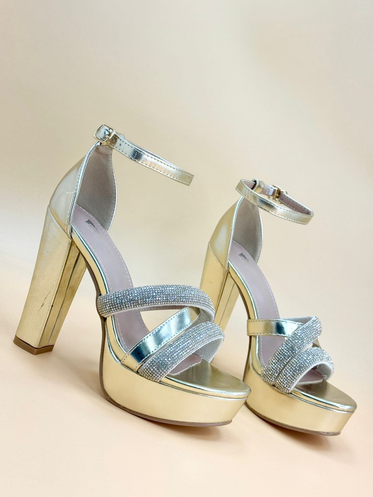 NEW , WOMEN SHOES HEELS W174