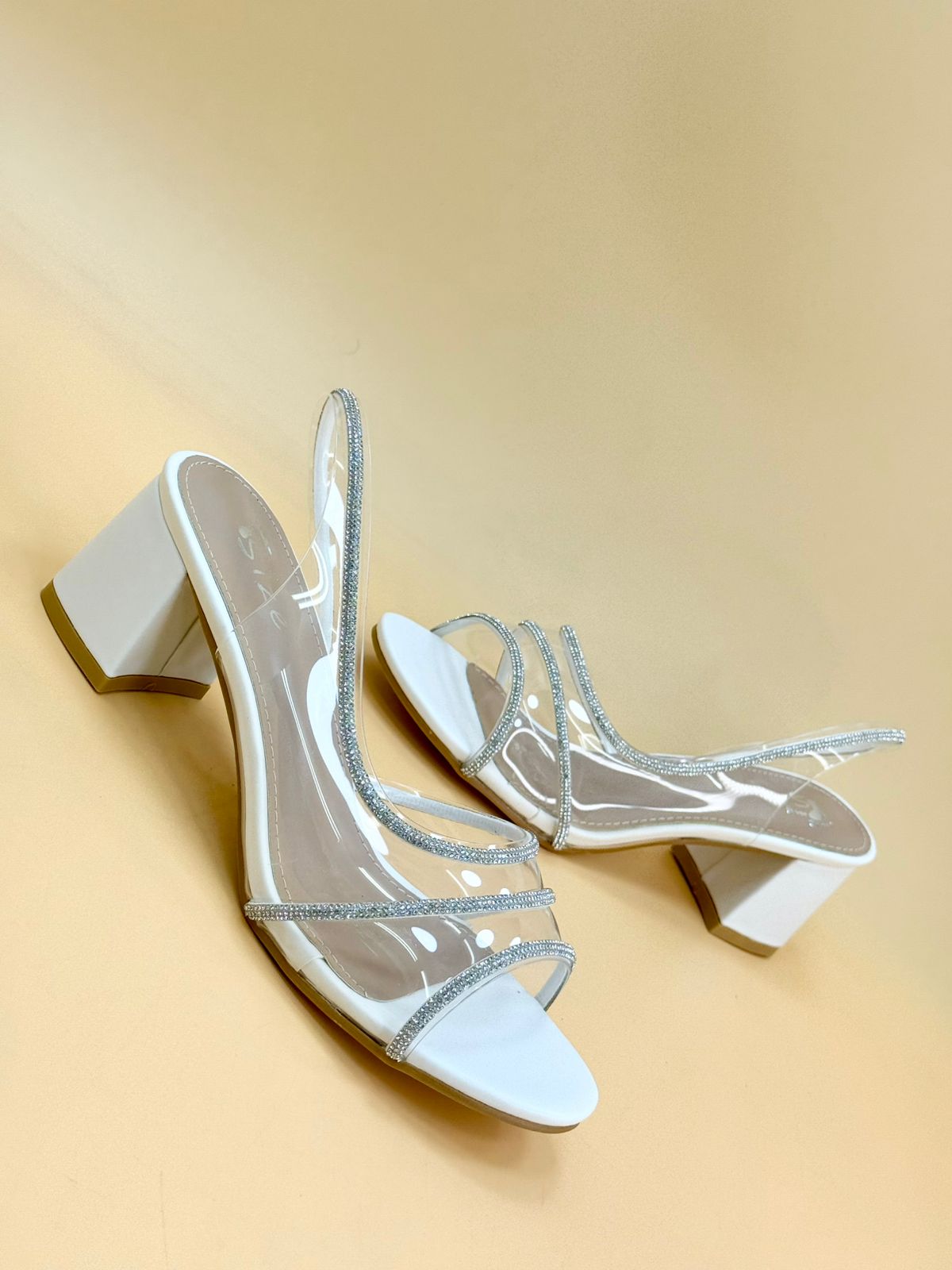 NEW , WOMEN SHOES HEELS W129