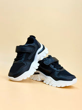 NEW , KIDS SHOES K111