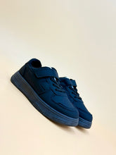 NEW , KIDS SHOES K110