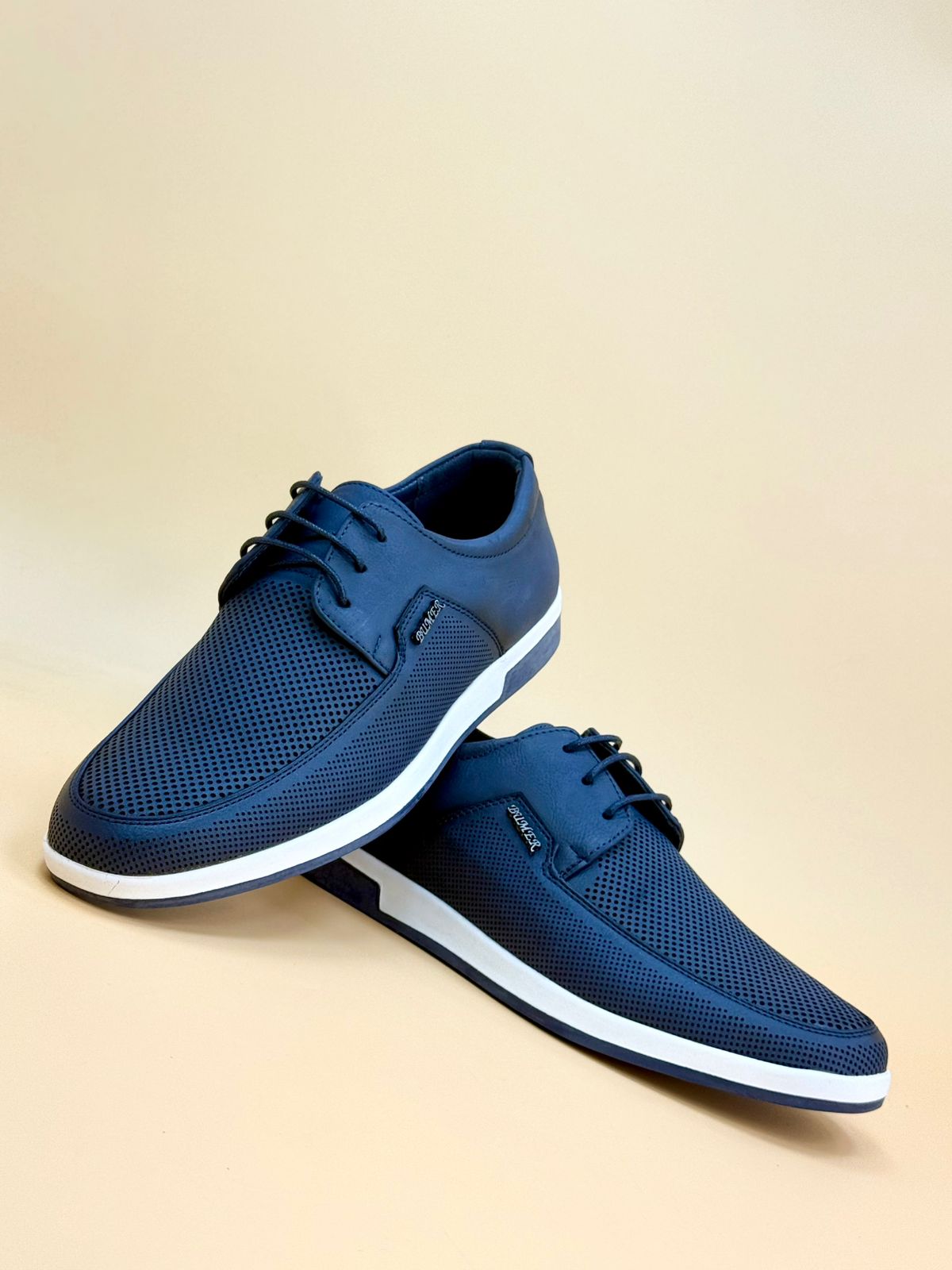 NEW , MEN SHOES M959