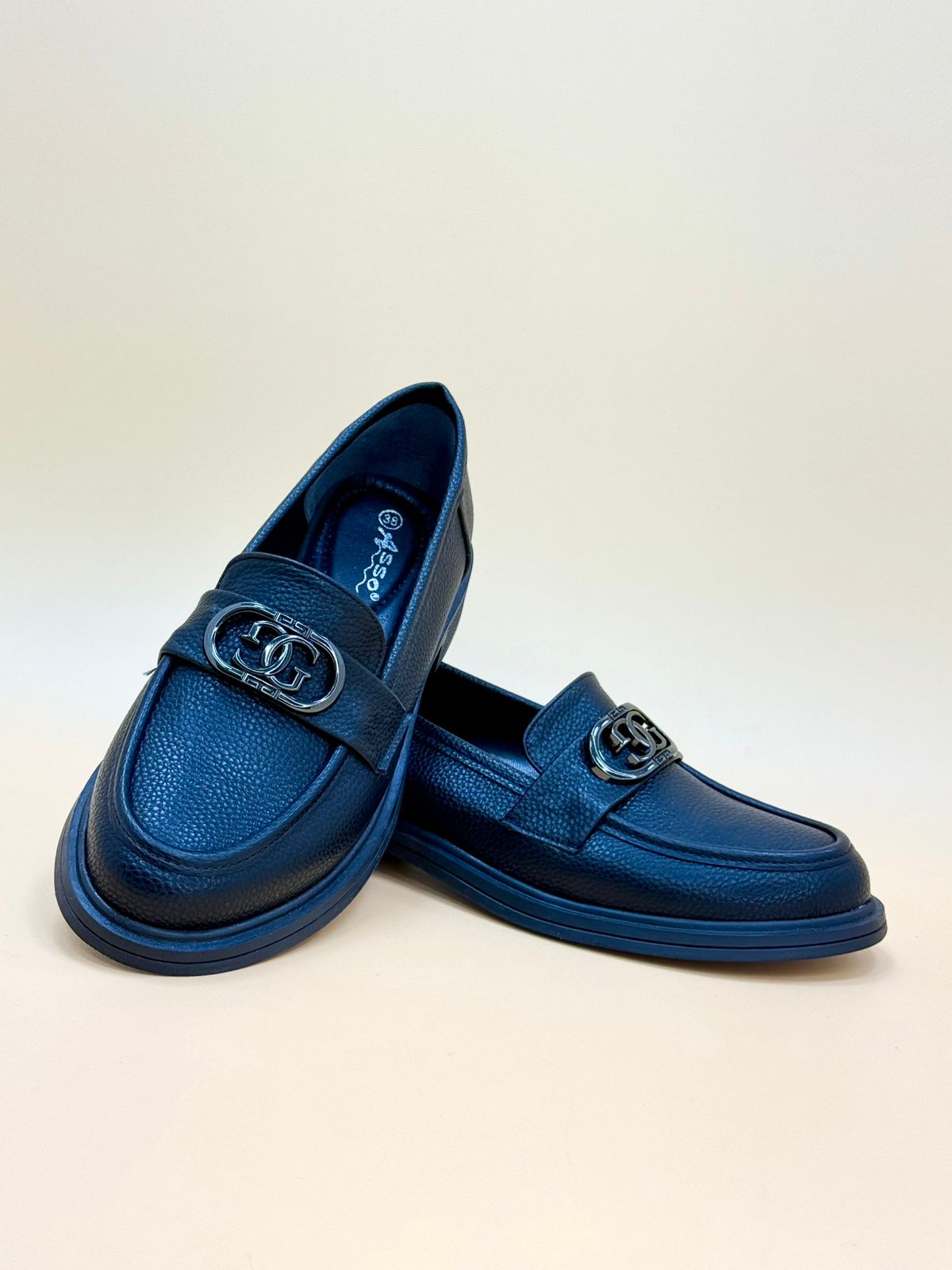 NEW , WOMEN FLAT SHOES W290