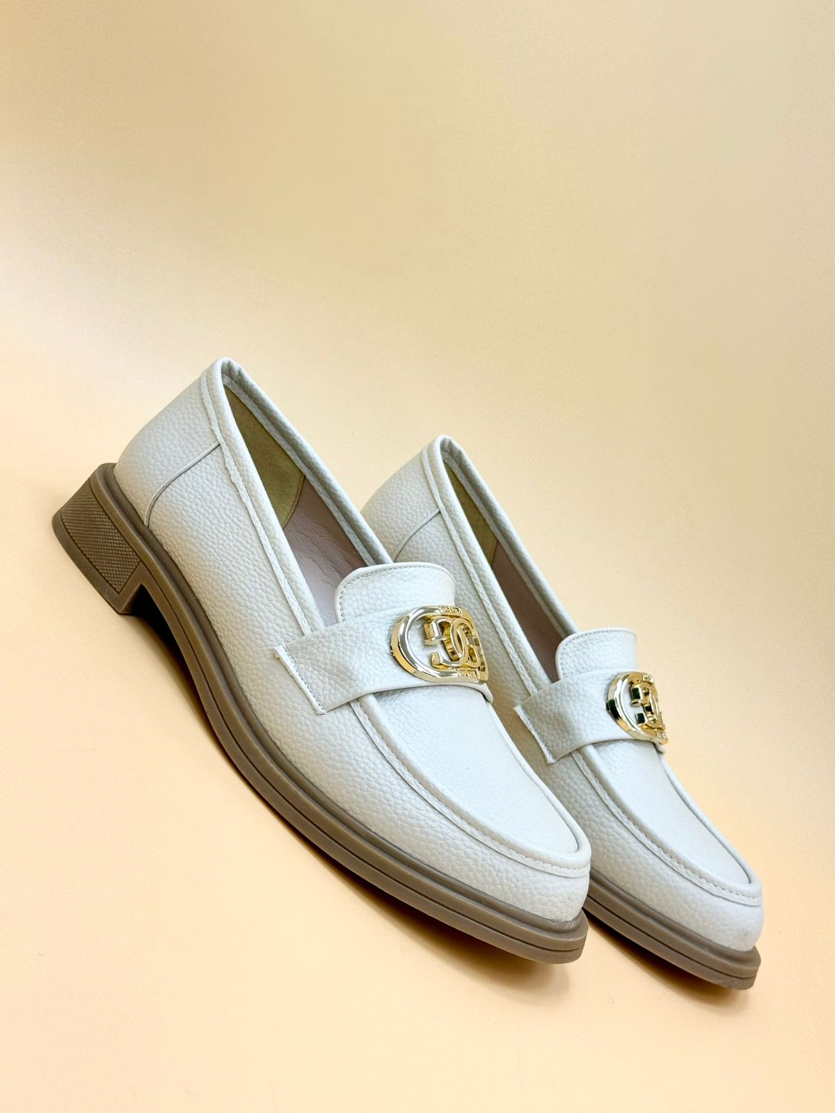 NEW , WOMEN FLAT SHOES W290