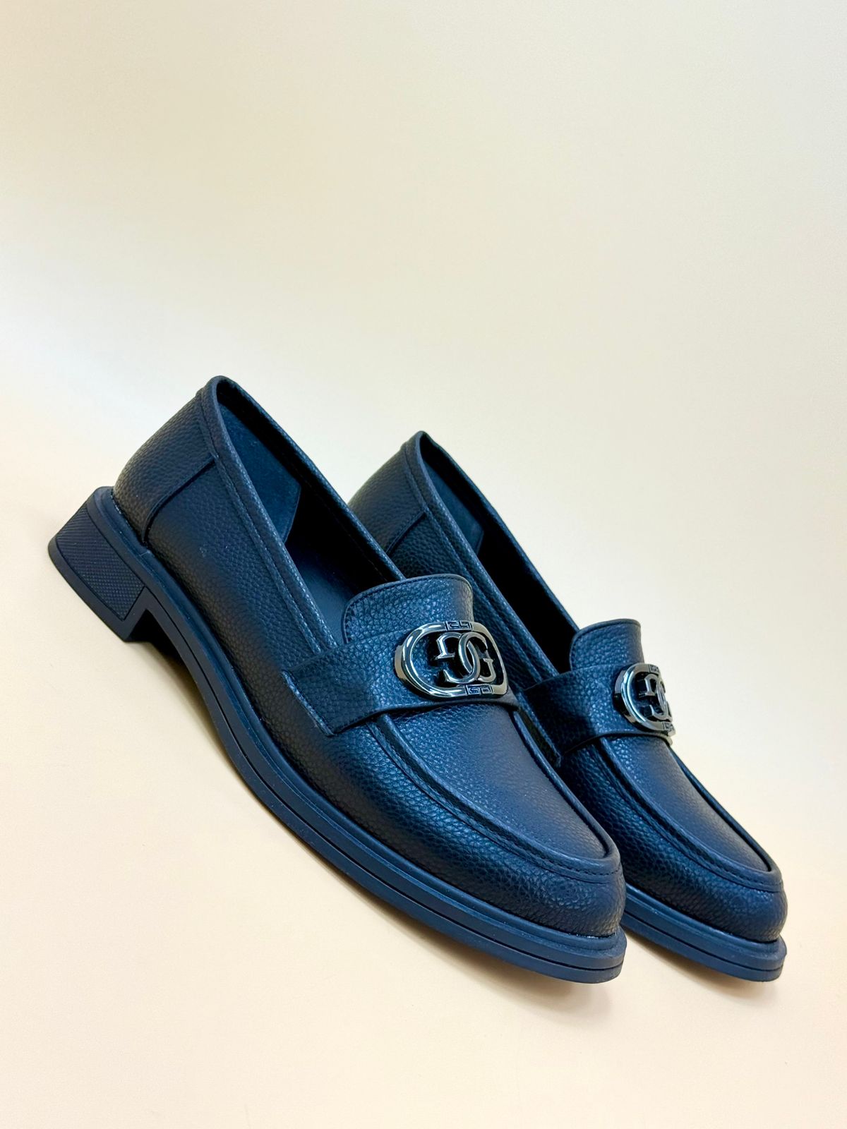 NEW , WOMEN FLAT SHOES W290