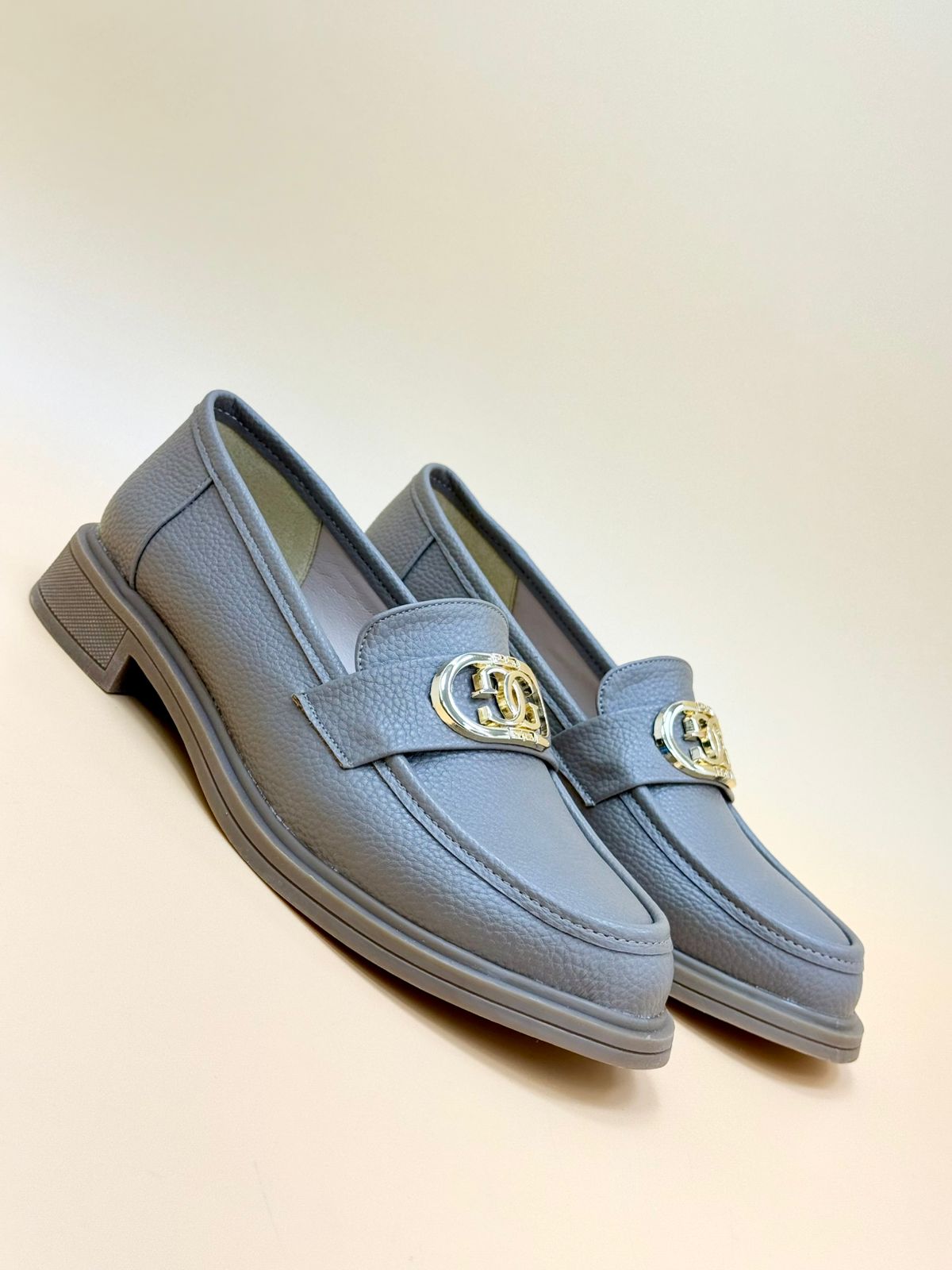 NEW , WOMEN FLAT SHOES W290