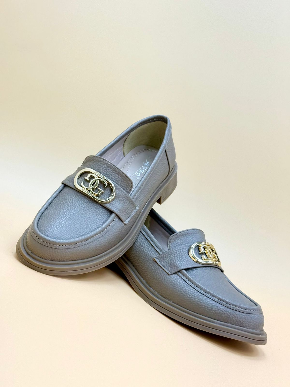 NEW , WOMEN FLAT SHOES W290