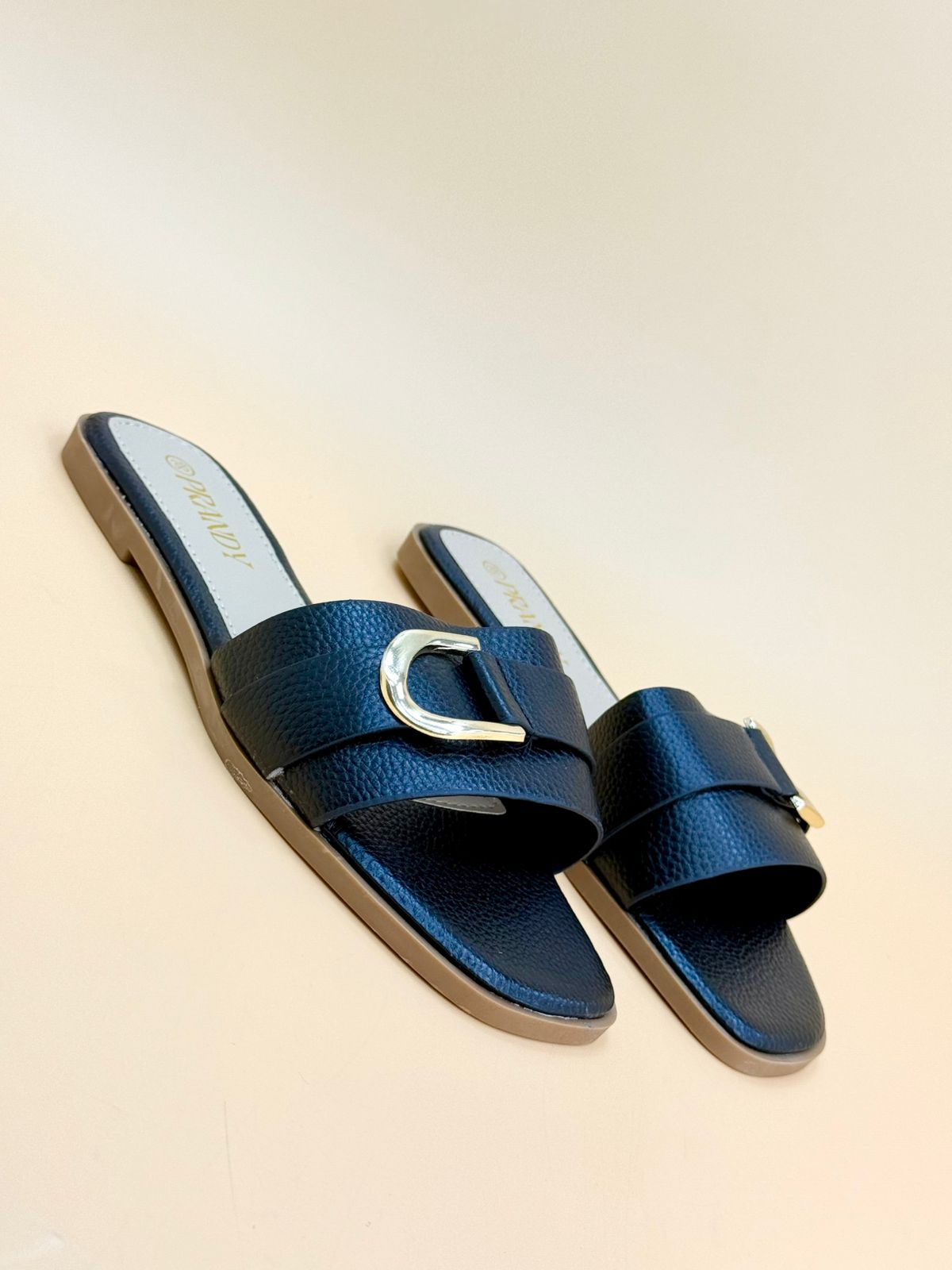 NEW , WOMEN SLIPPERS S25