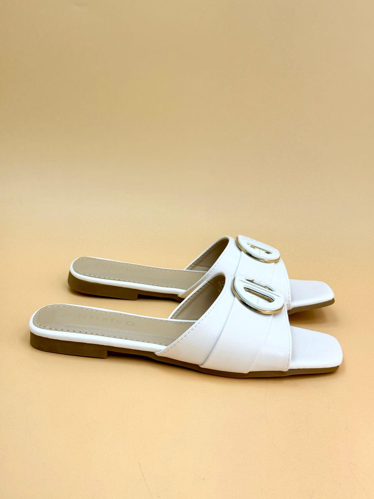 NEW , WOMEN SLIPPERS S26
