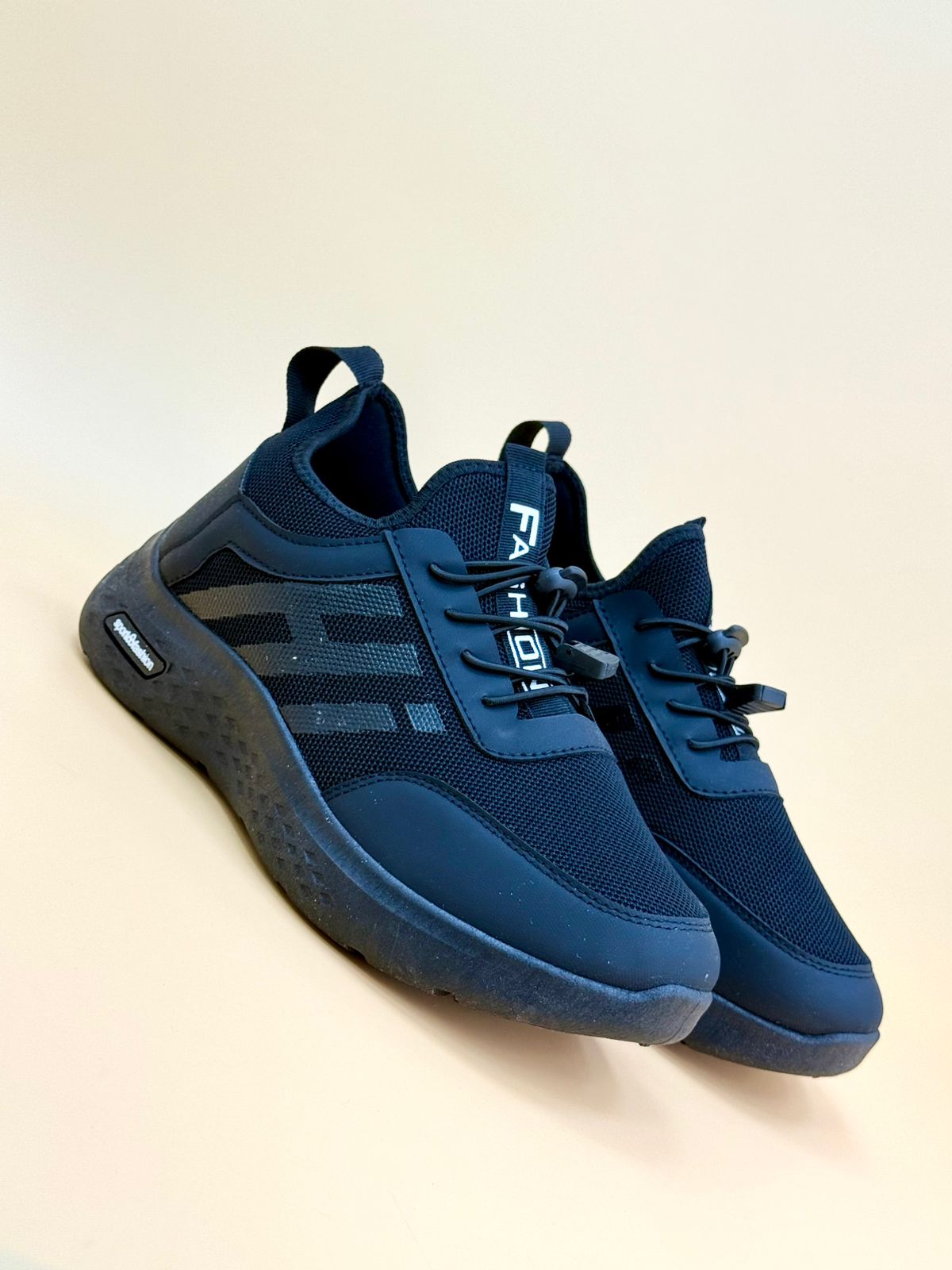 MEN SALE SIZE FROM 40 TO 45 M6