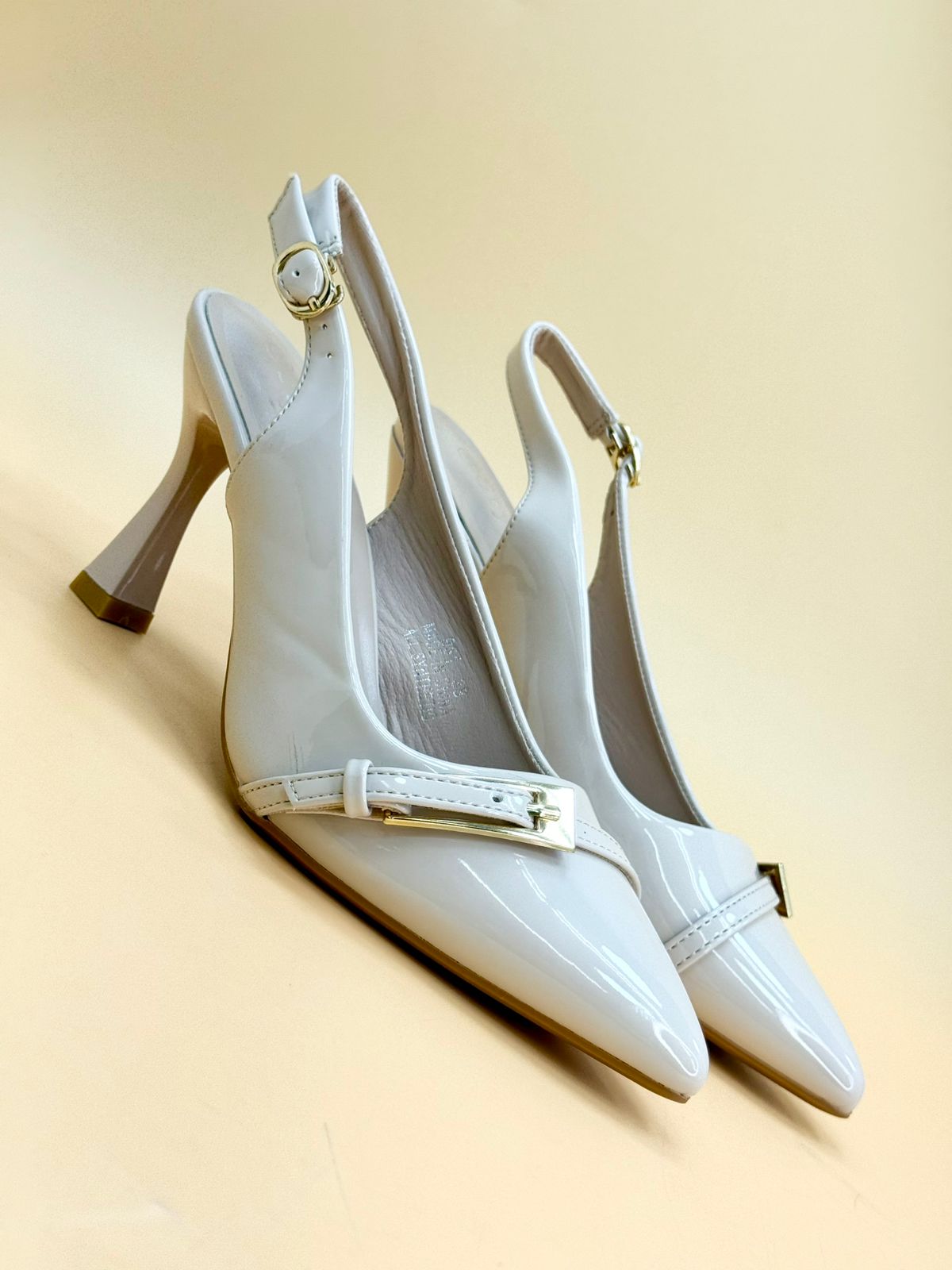NEW , WOMEN SHOES HEELS W148