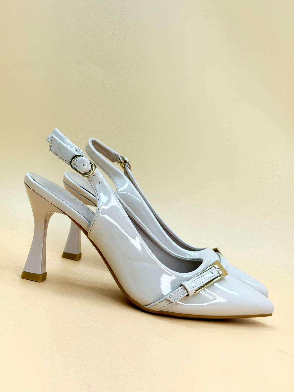 NEW , WOMEN SHOES HEELS W148