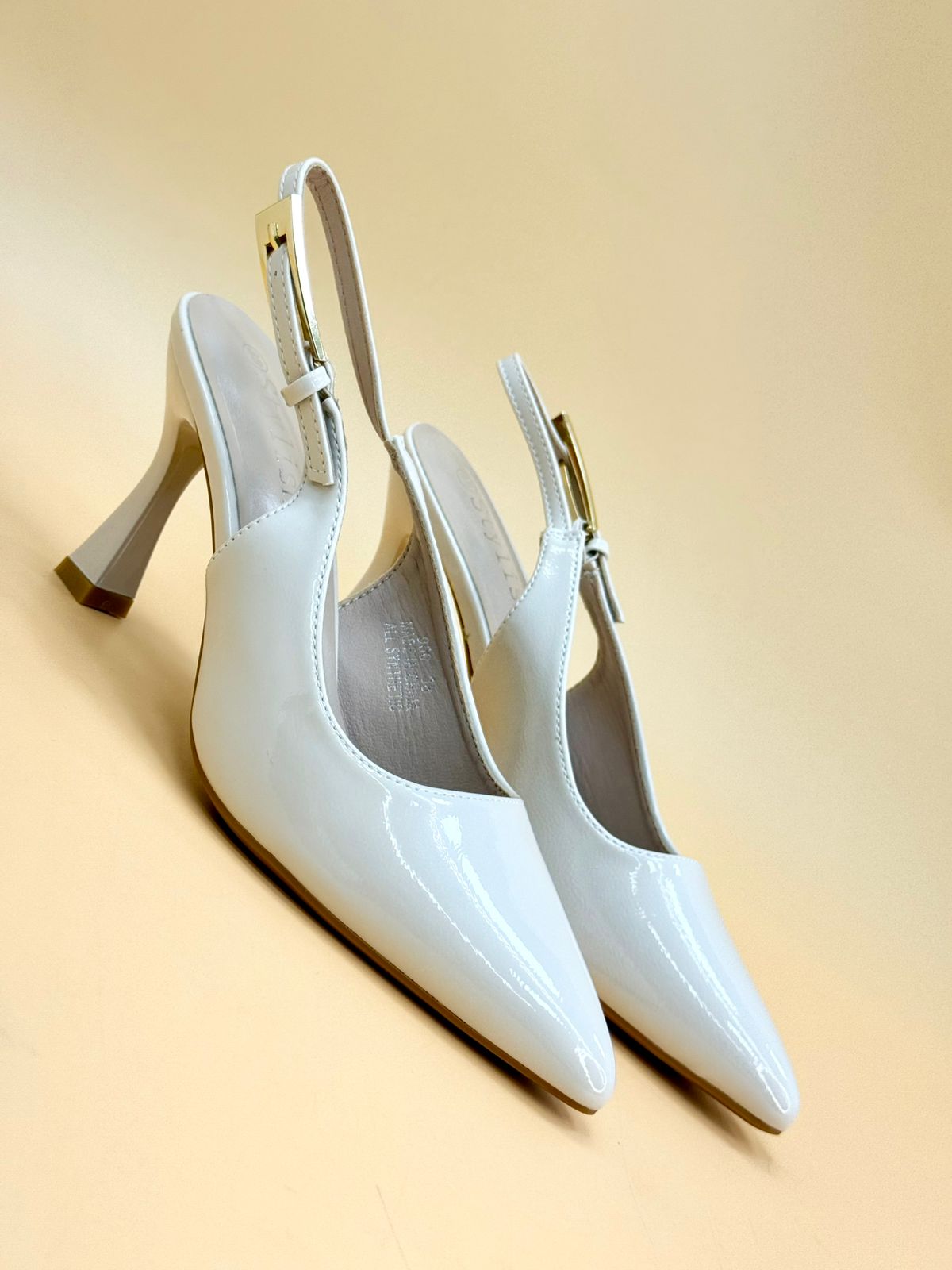 NEW , WOMEN SHOES HEELS W146