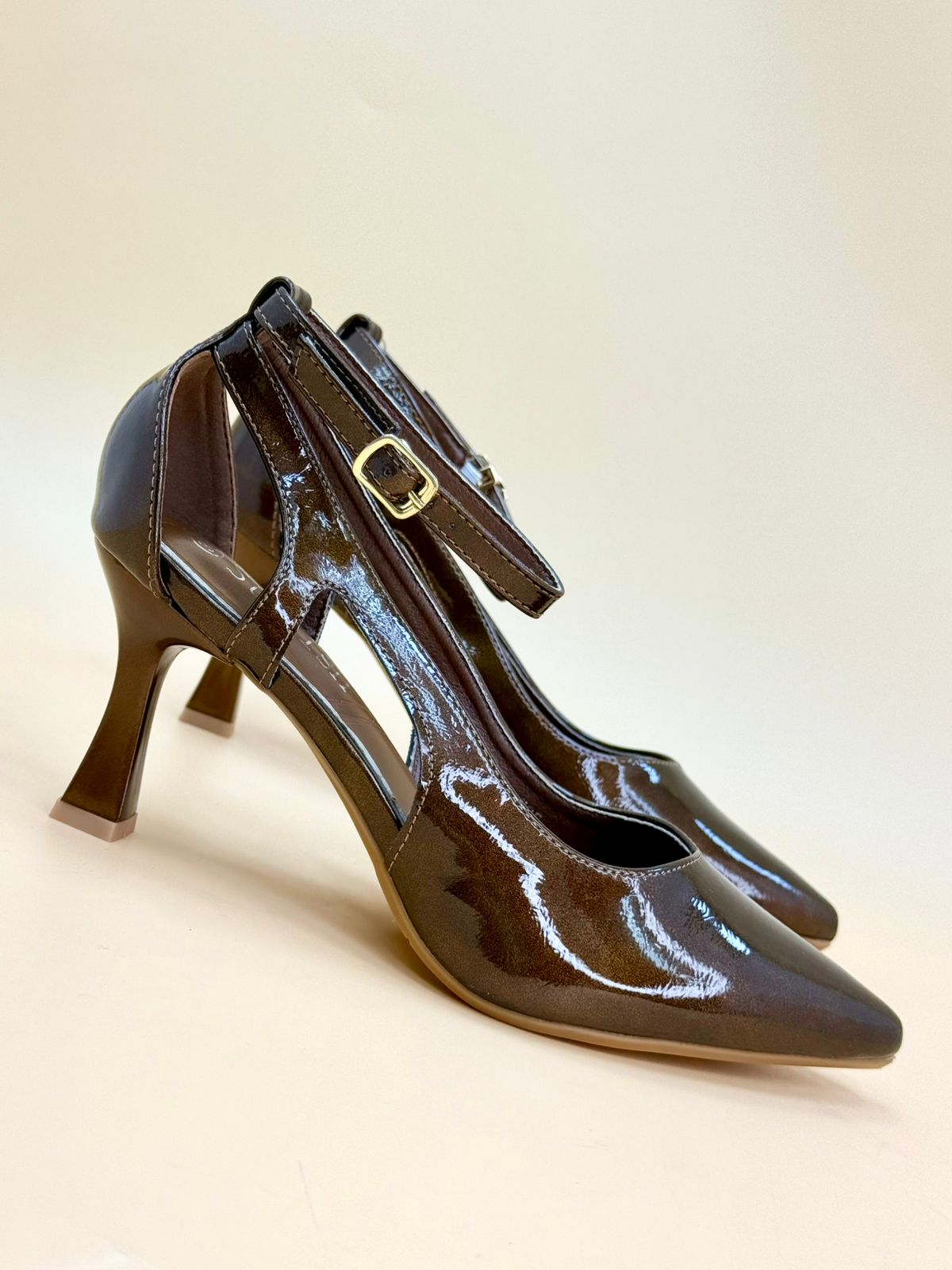 NEW , WOMEN SHOES HEELS W159