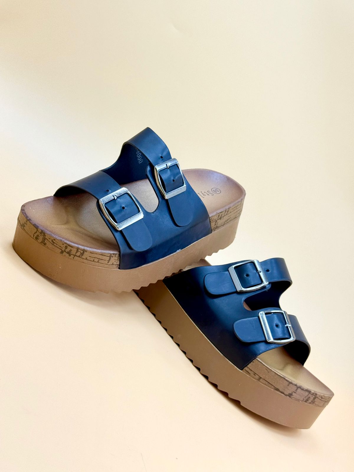 NEW , WOMEN SLIPPERS WC14