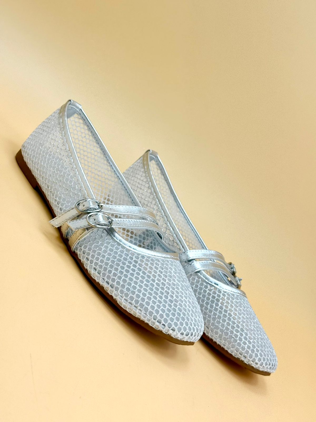 NEW , WOMEN SHOES W236