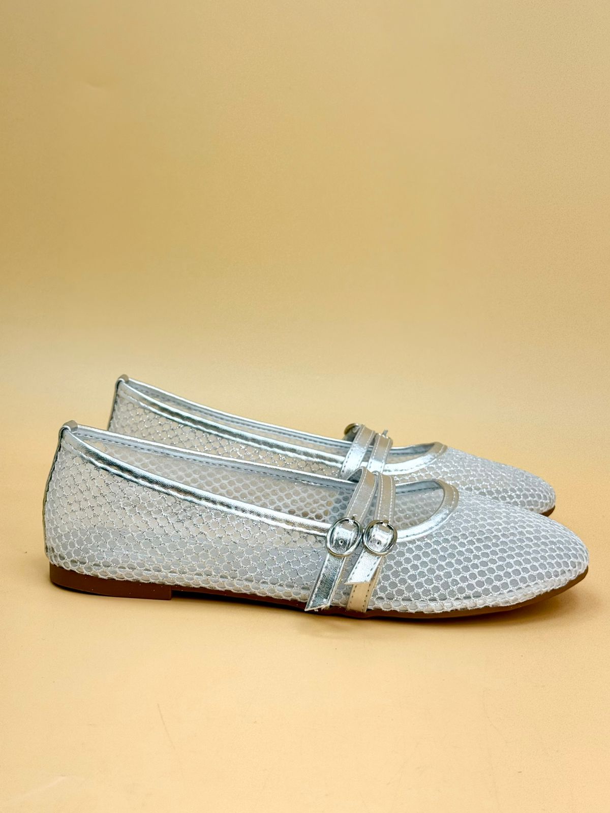 NEW , WOMEN SHOES W236