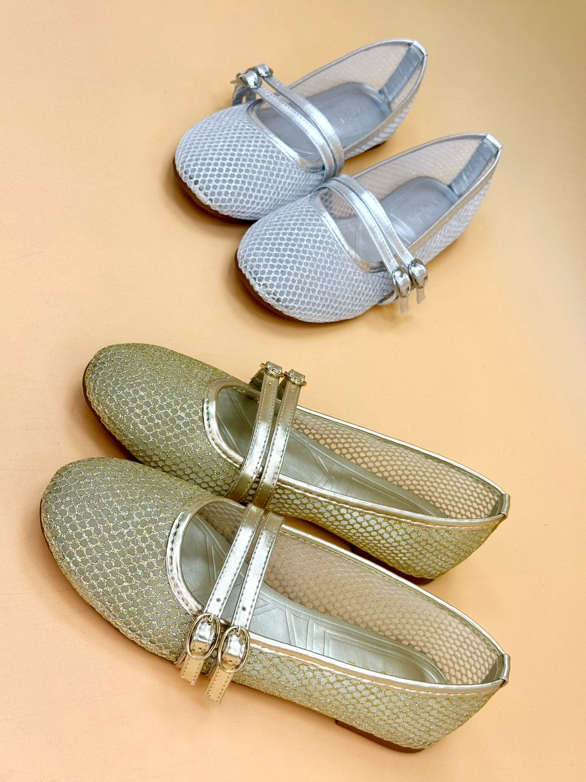 NEW , WOMEN SHOES W236
