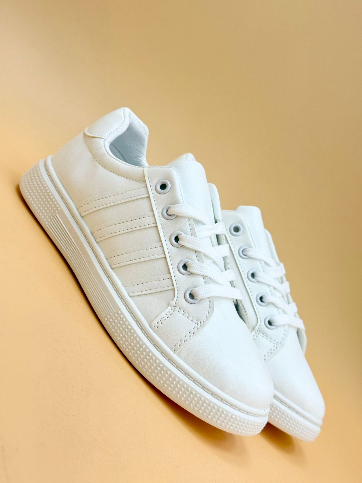 NEW , WOMEN SHOES WC40