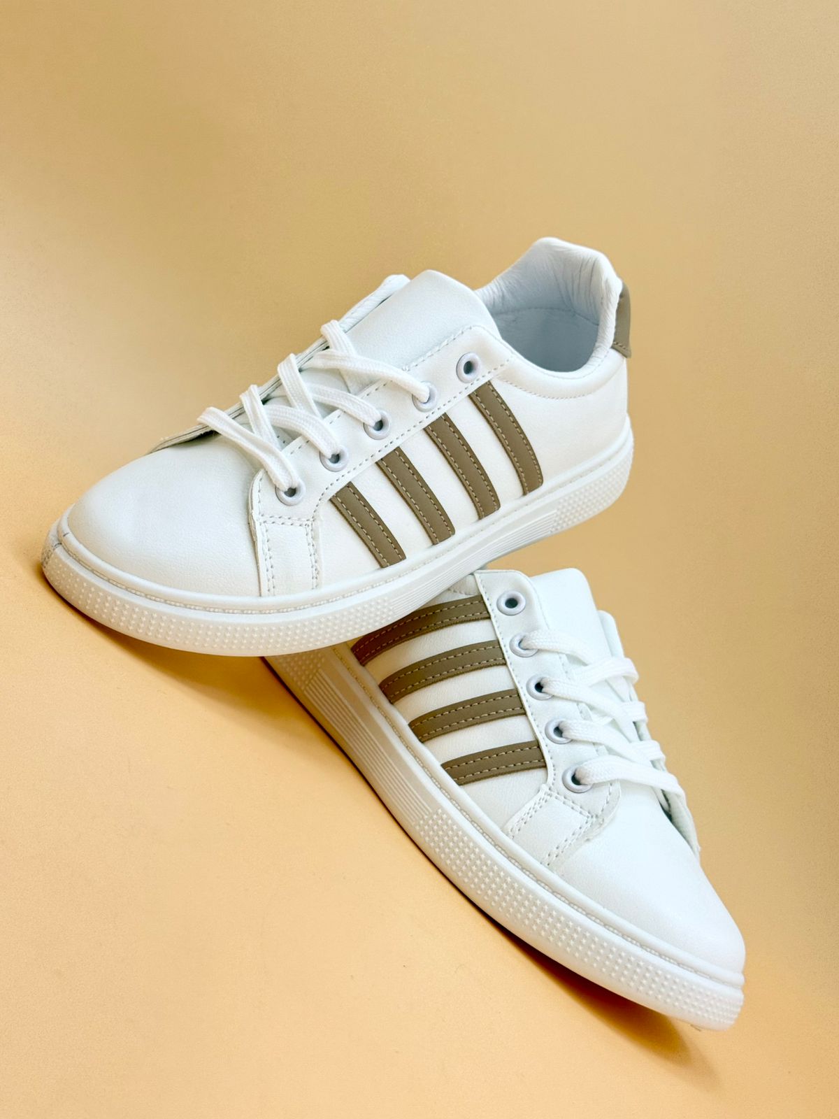 NEW , WOMEN SHOES WC40