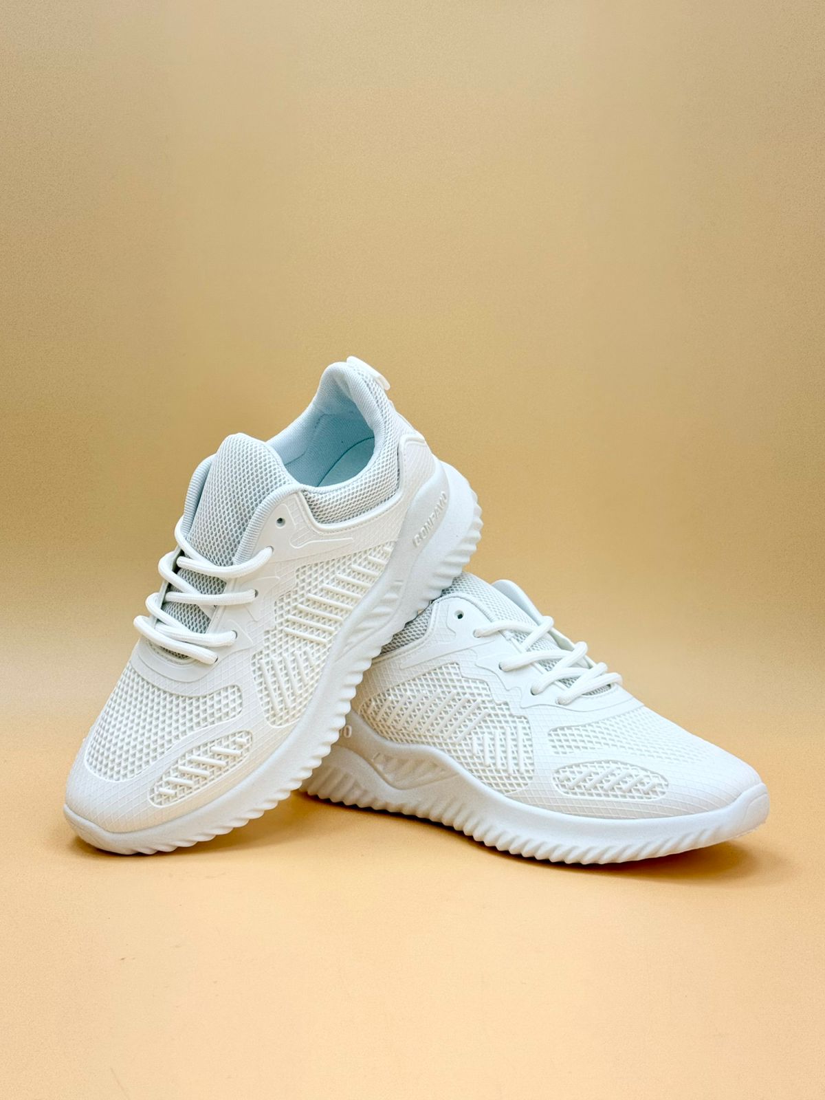 NEW , WOMEN SHOES W141