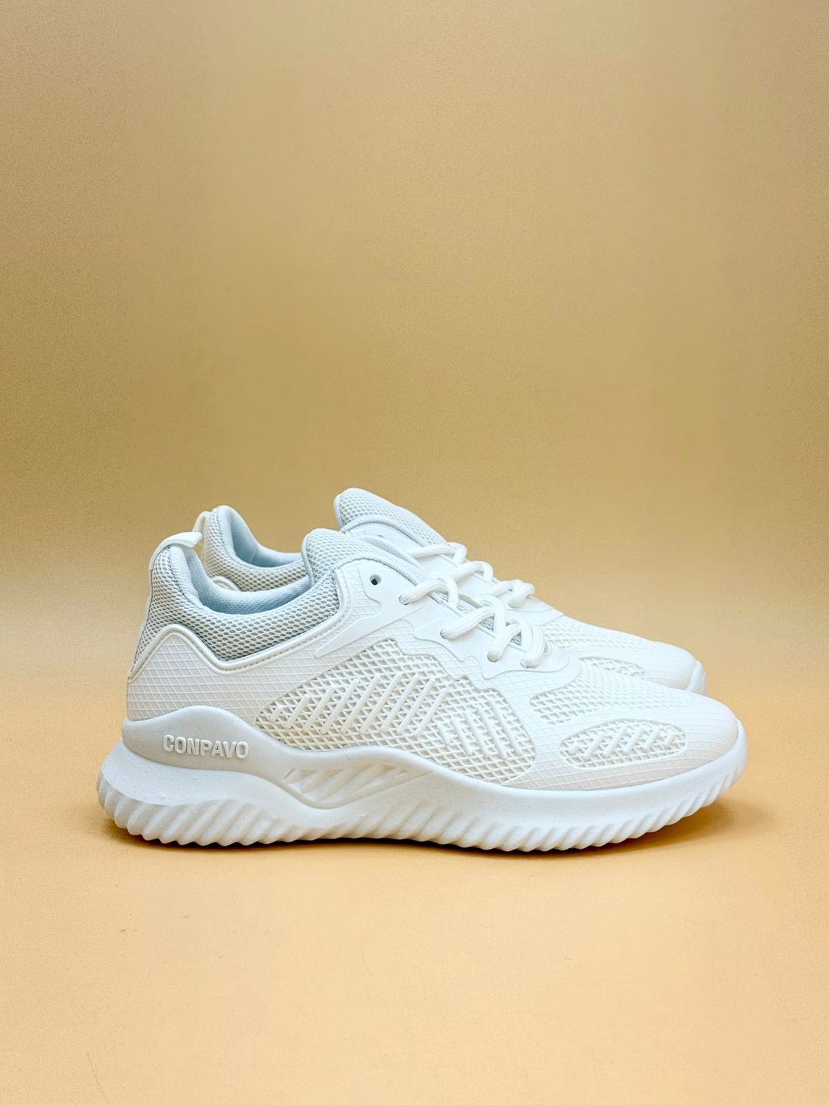 NEW , WOMEN SHOES W141