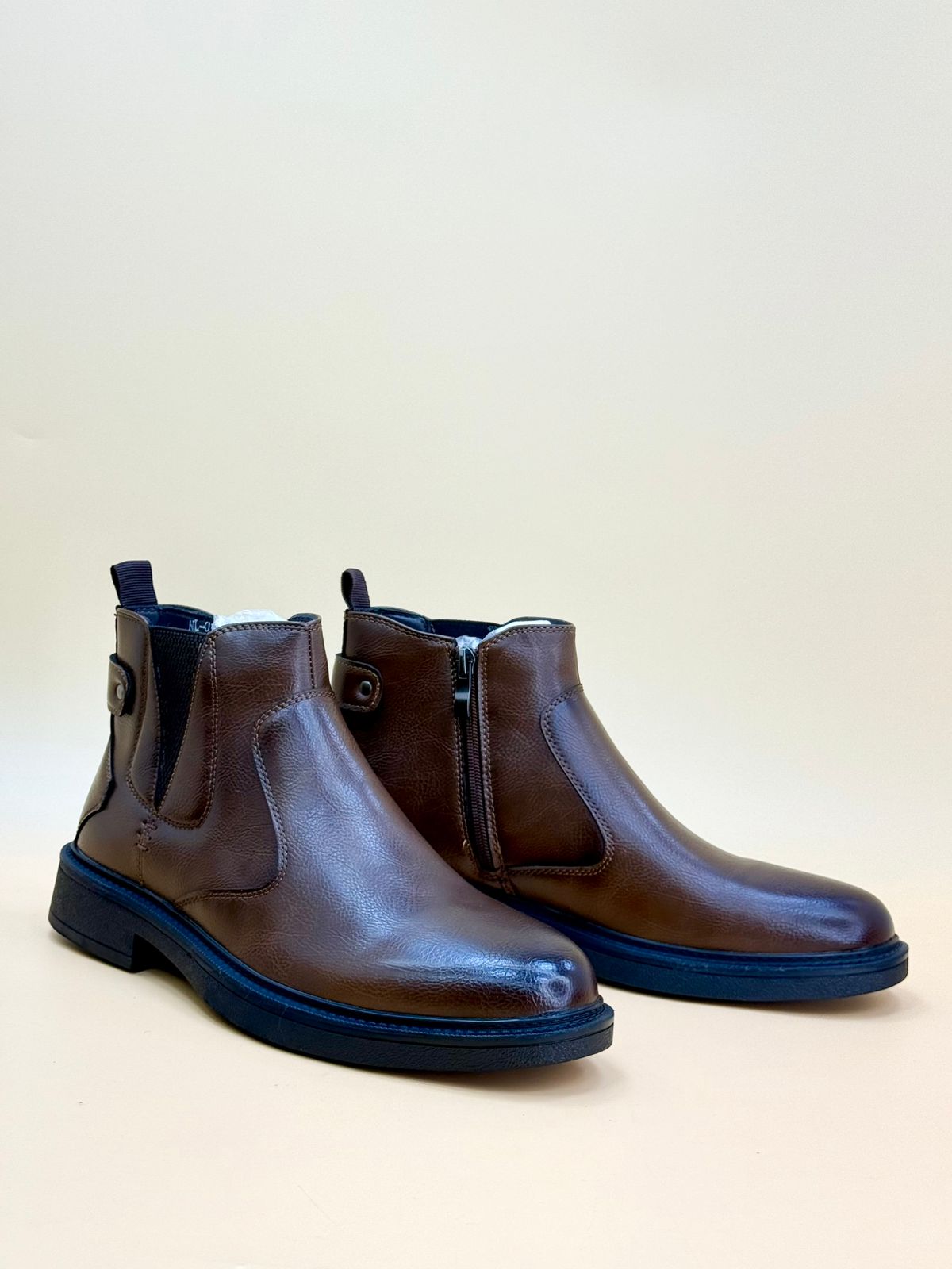 NEW , MEN BOOTS M992 , MADE IN CHINA