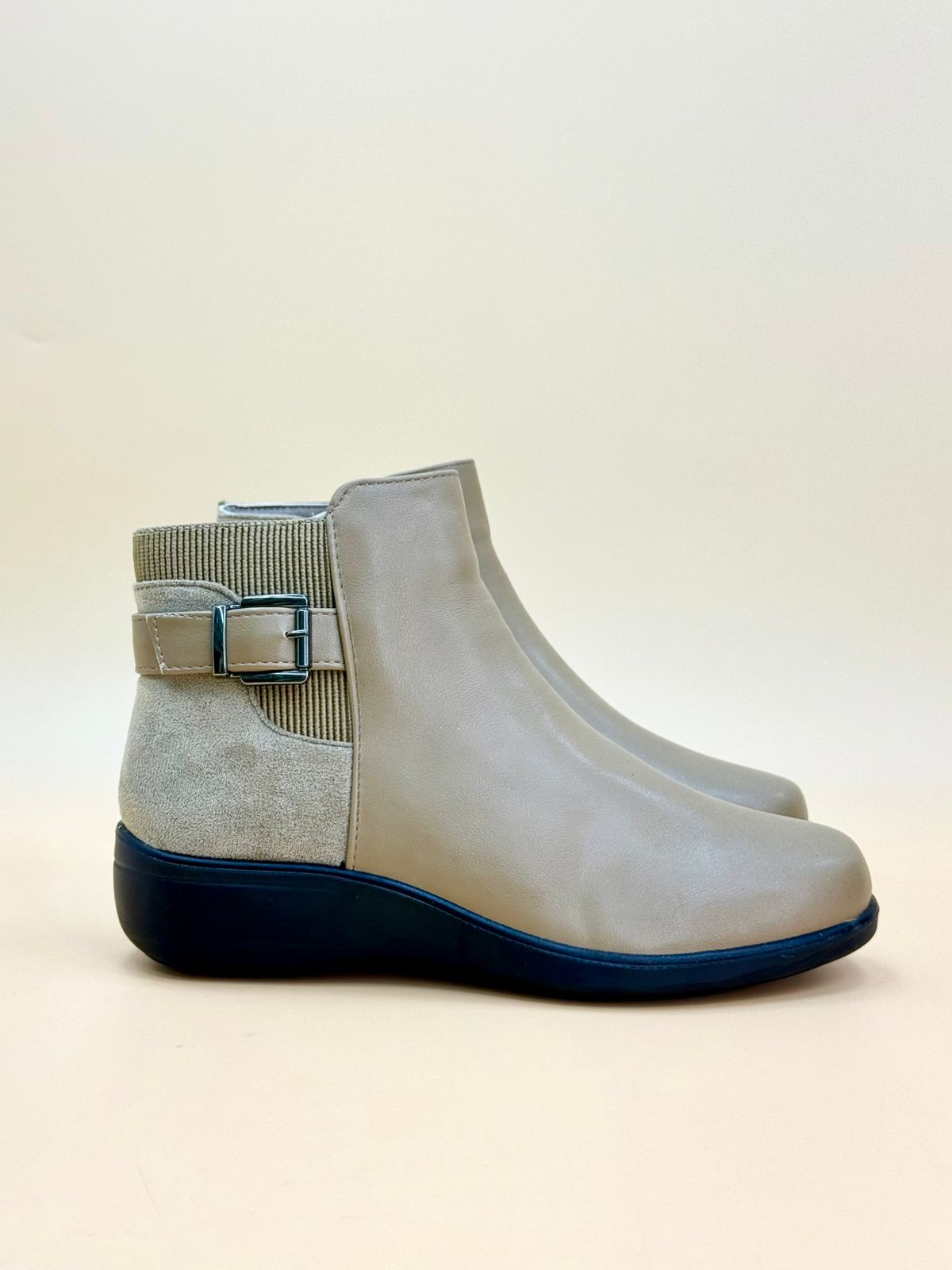 WOMEN SHOSE WW102