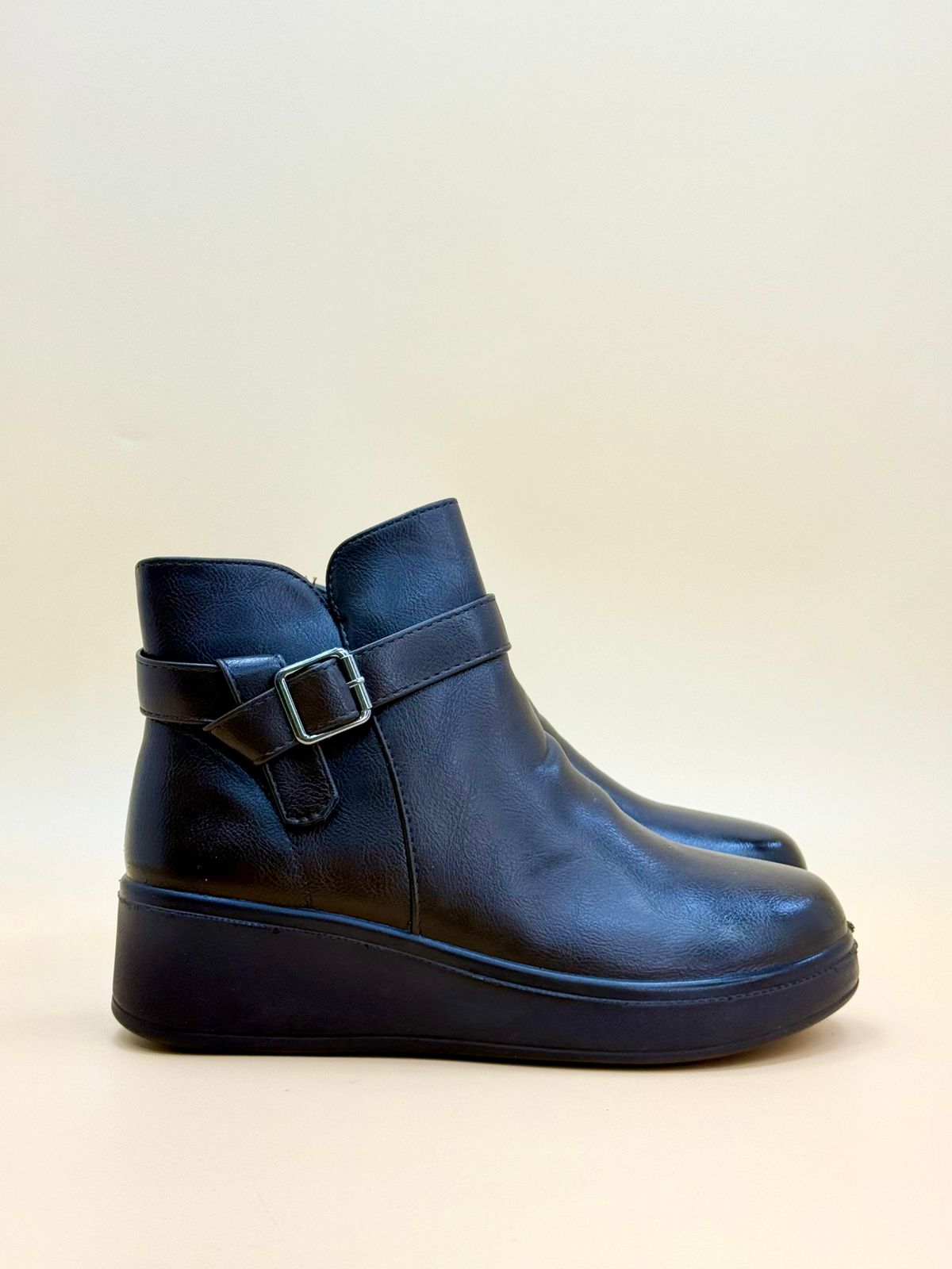 WOMEN SHOSE WW100