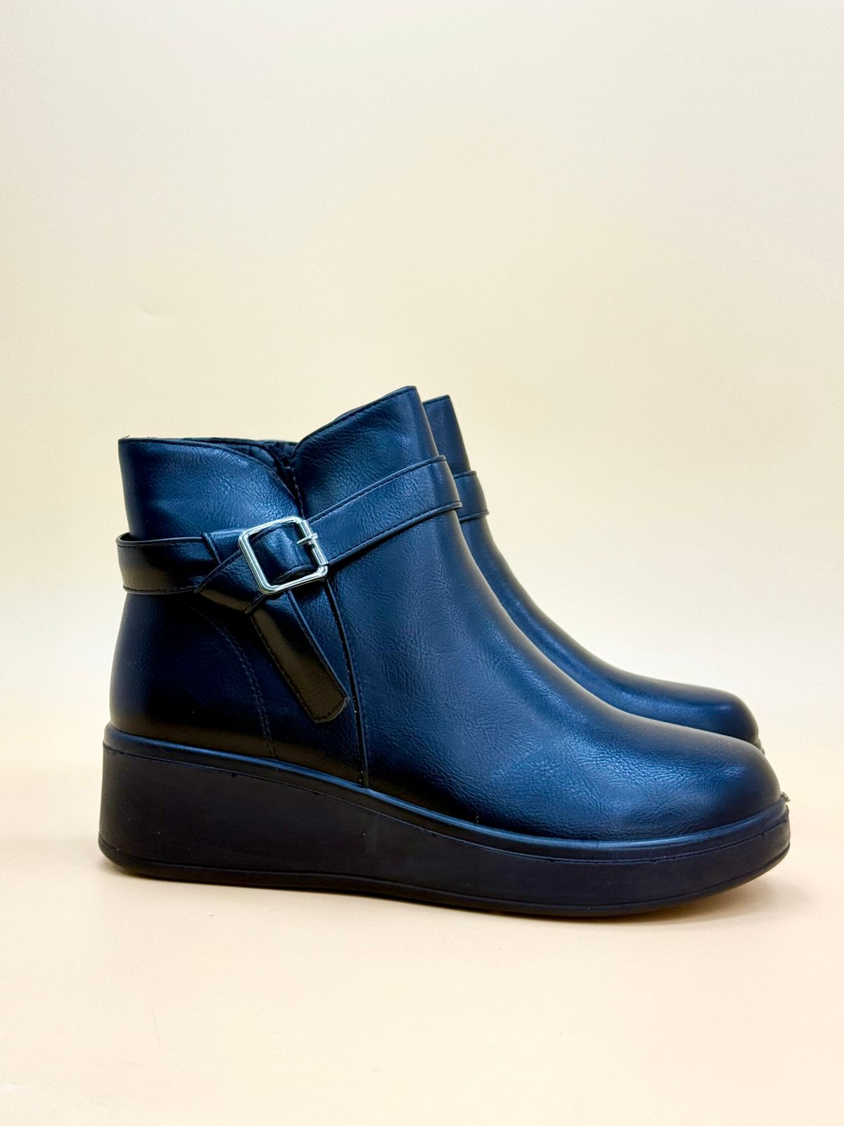 WOMEN SHOSE WW100