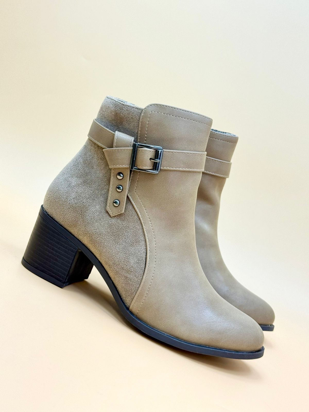 WOMEN SHOSE WW75