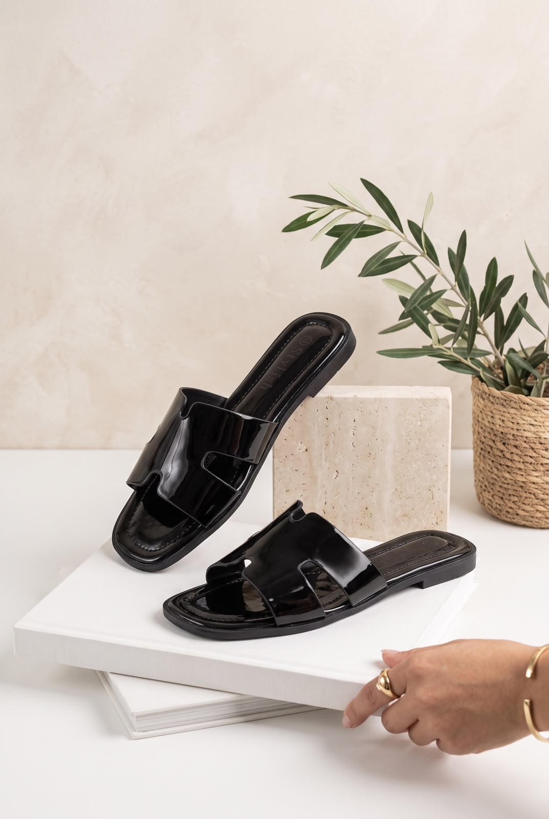 WOMEN SLIPPERS S65