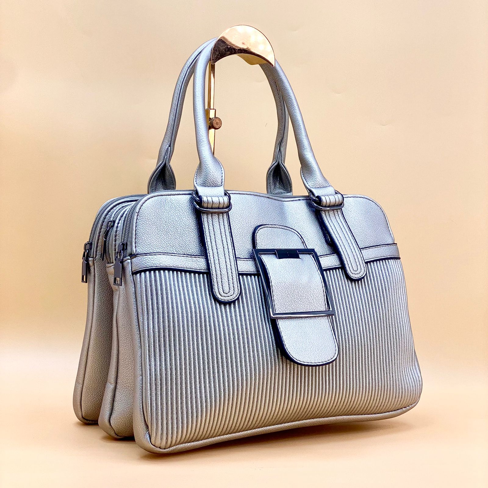 NEW 2024 ,  WOMEN HANDBAGS B546