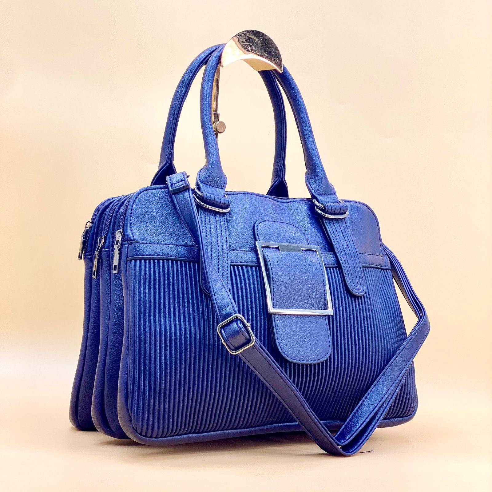 NEW 2024 ,  WOMEN HANDBAGS B546