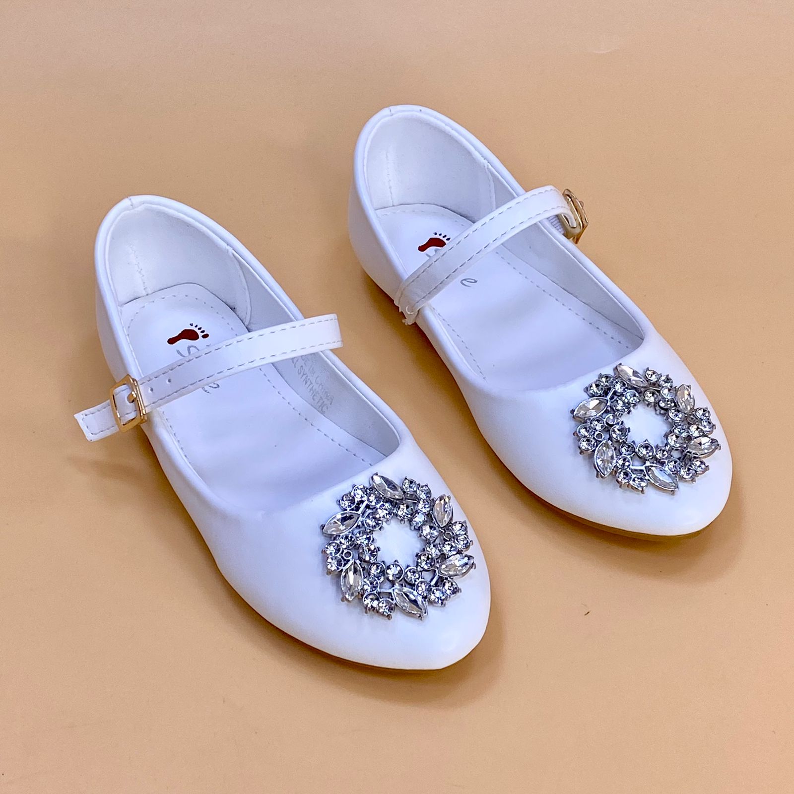 NEW , KIDS SHOES K26 SIZE FROM 25 TO 36