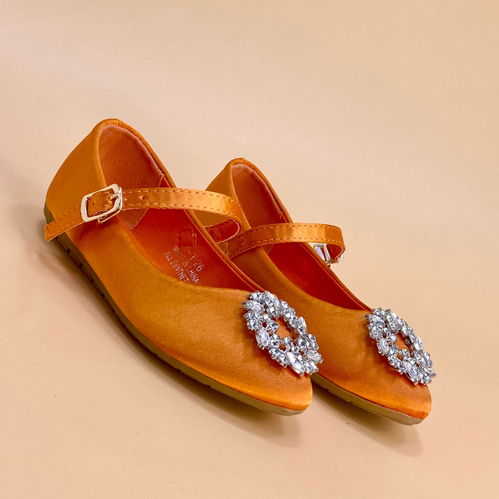 NEW , KIDS SHOES K26 SIZE FROM 25 TO 36