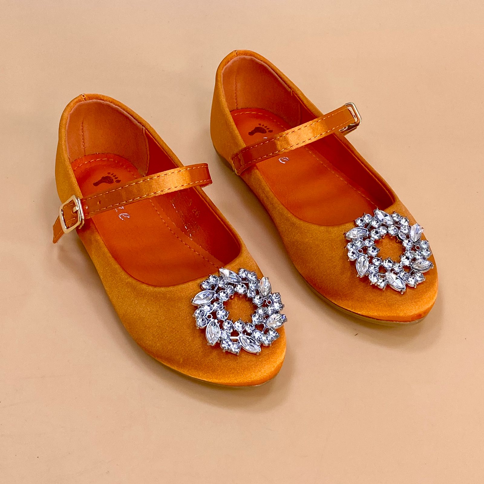 NEW , KIDS SHOES K26 SIZE FROM 25 TO 36