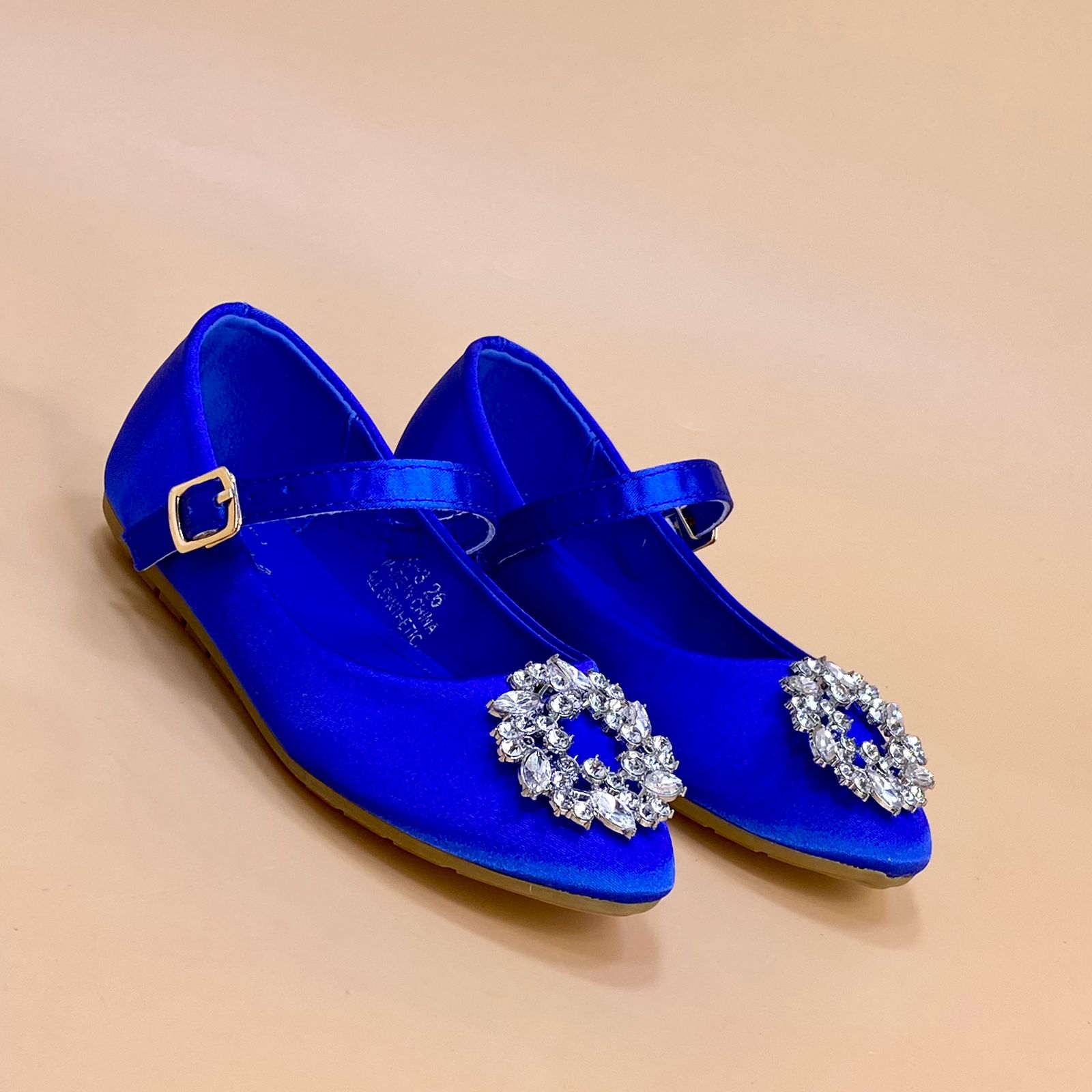 NEW , KIDS SHOES K26 SIZE FROM 25 TO 36