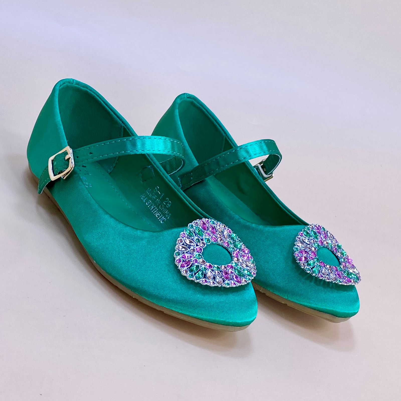 NEW , KIDS SHOES K21 SIZE FROM 25 TO 36